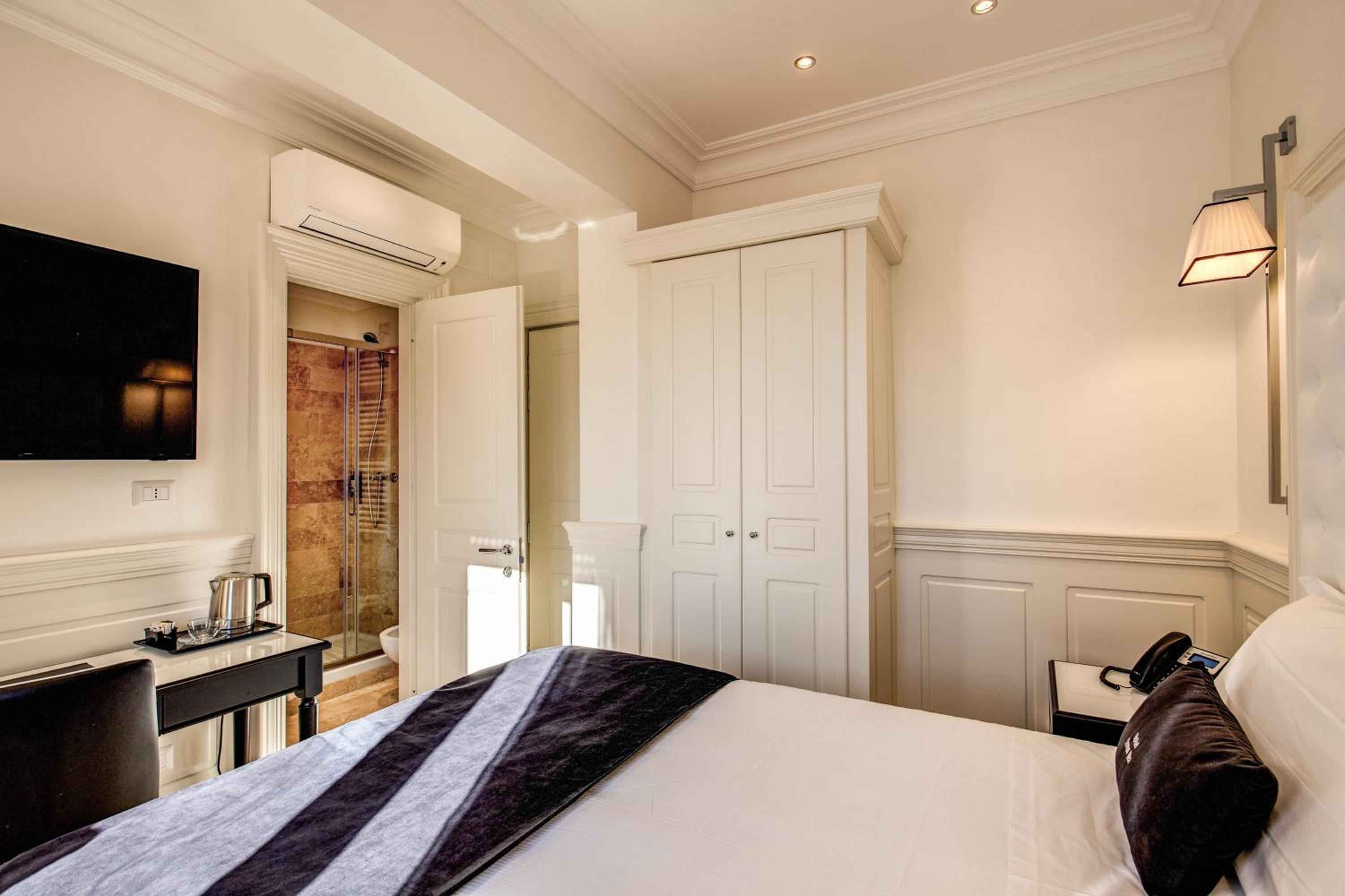 Single Room photo 3