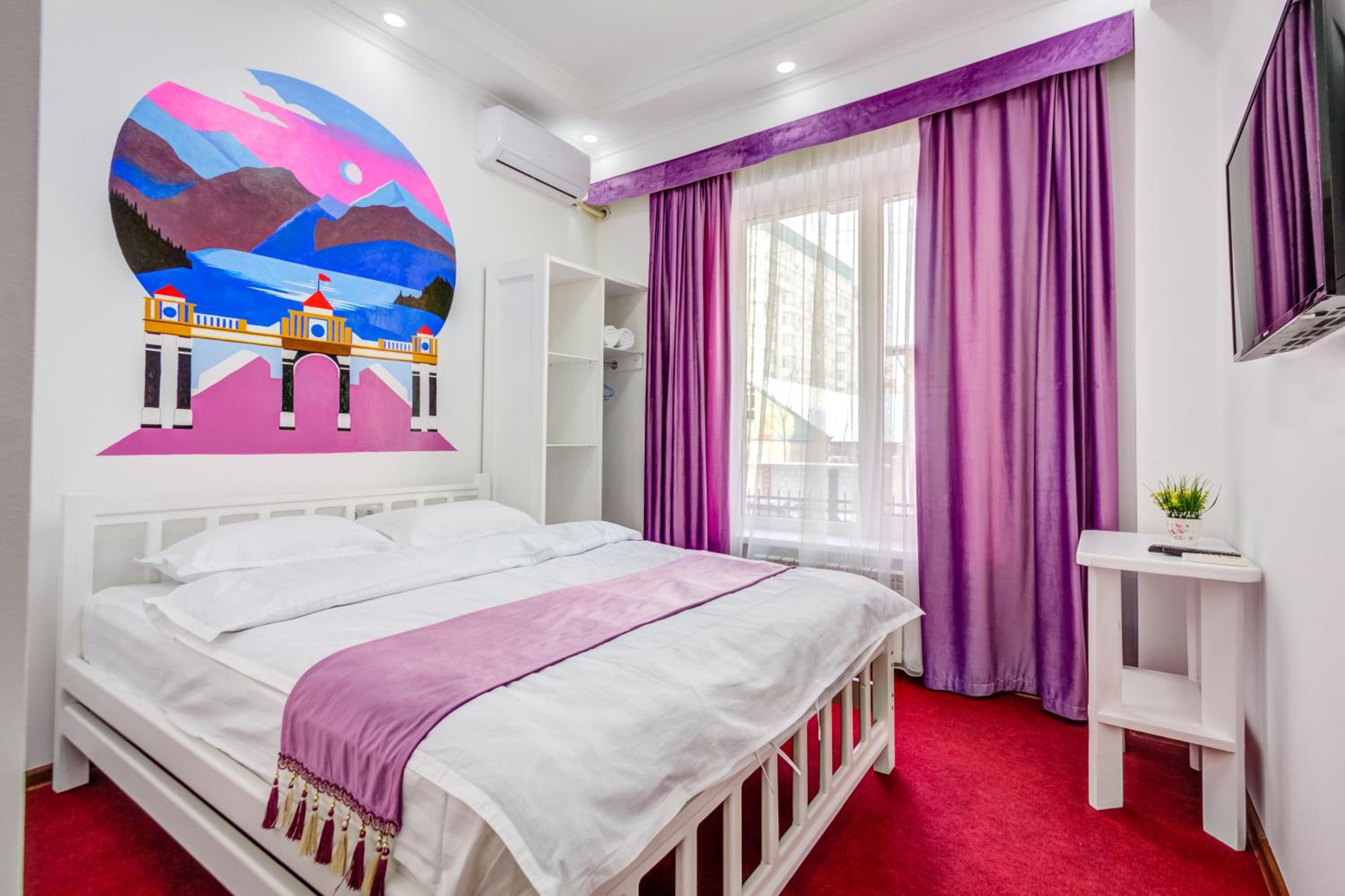 Twin Room with Shower