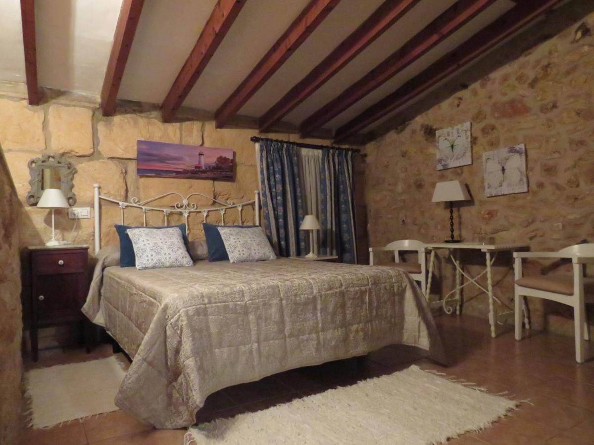 Double Room - Photo 4