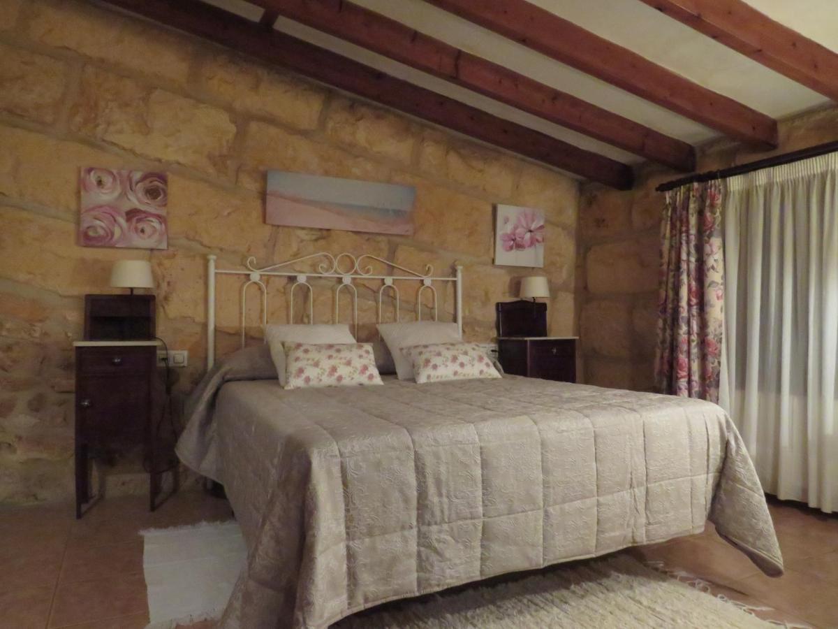 Double Room - Photo 6