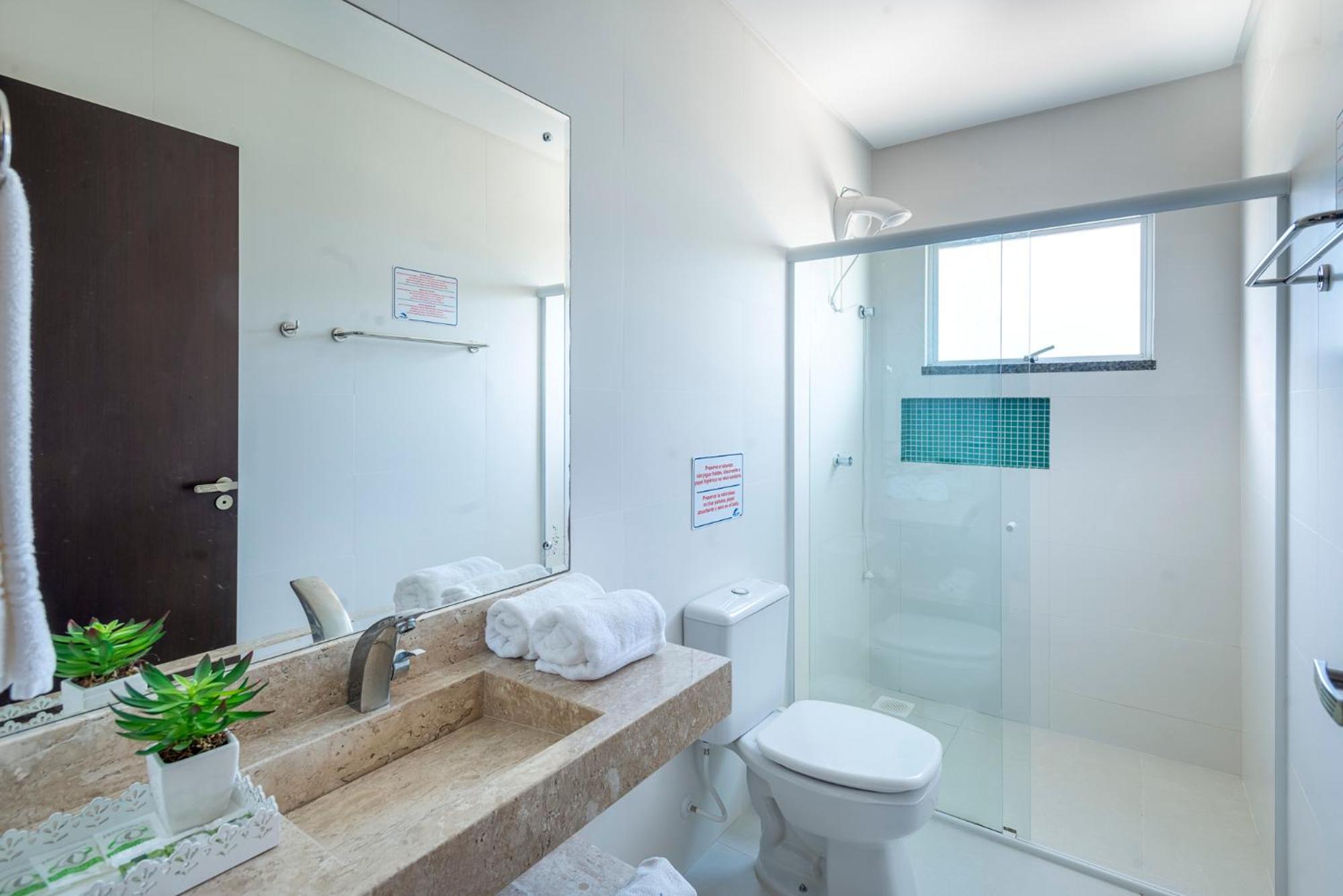 Queen Room - Disability Access photo 3