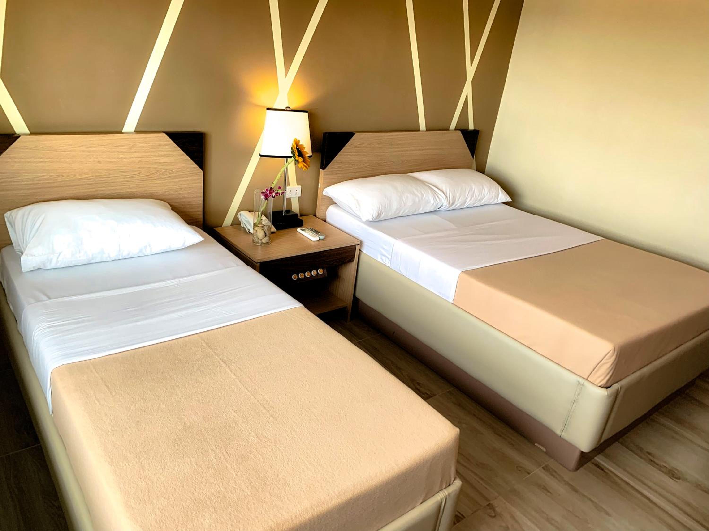 Standard Twin Room photo 2