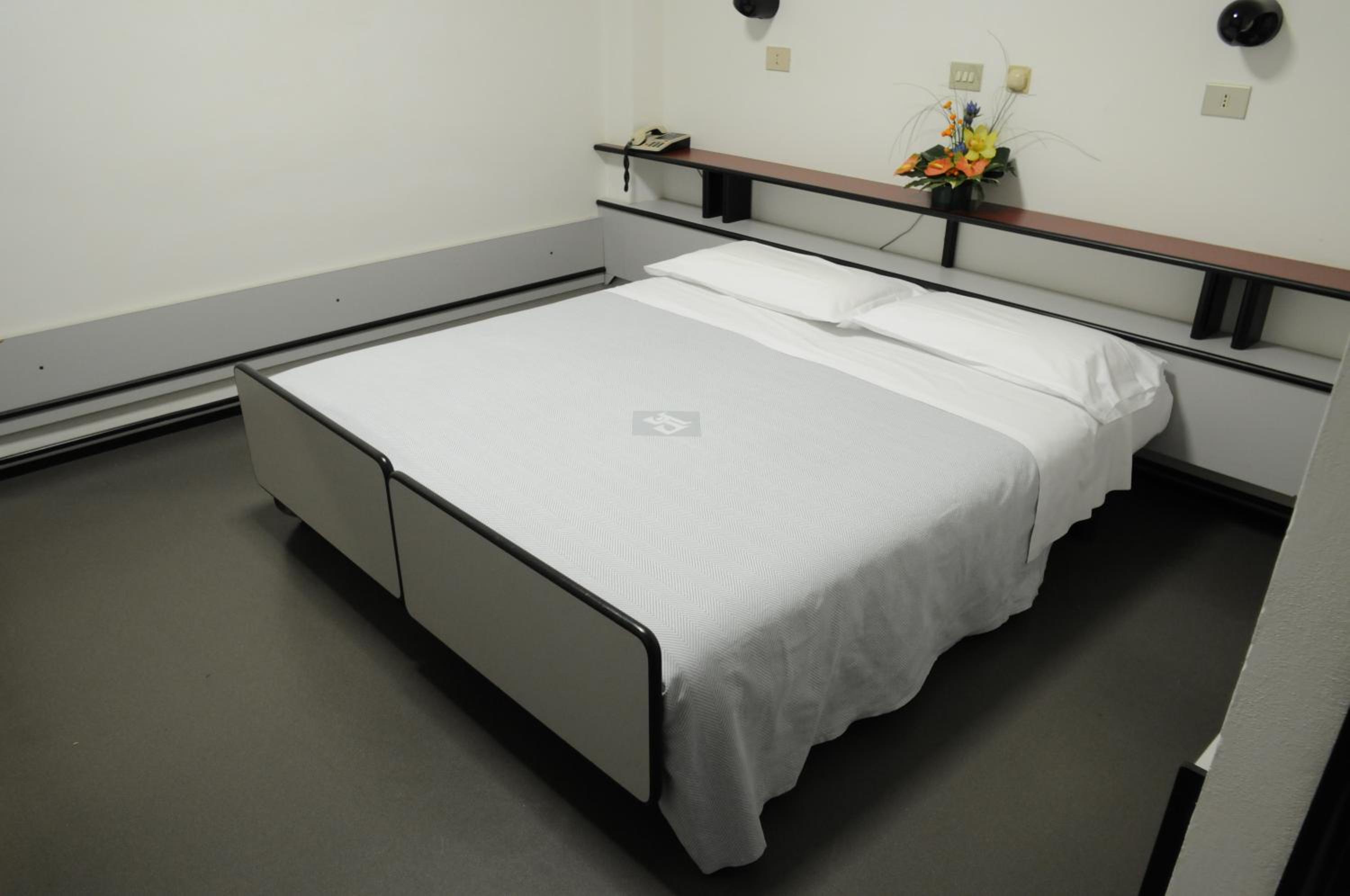 Double or Twin Room - Photo 1