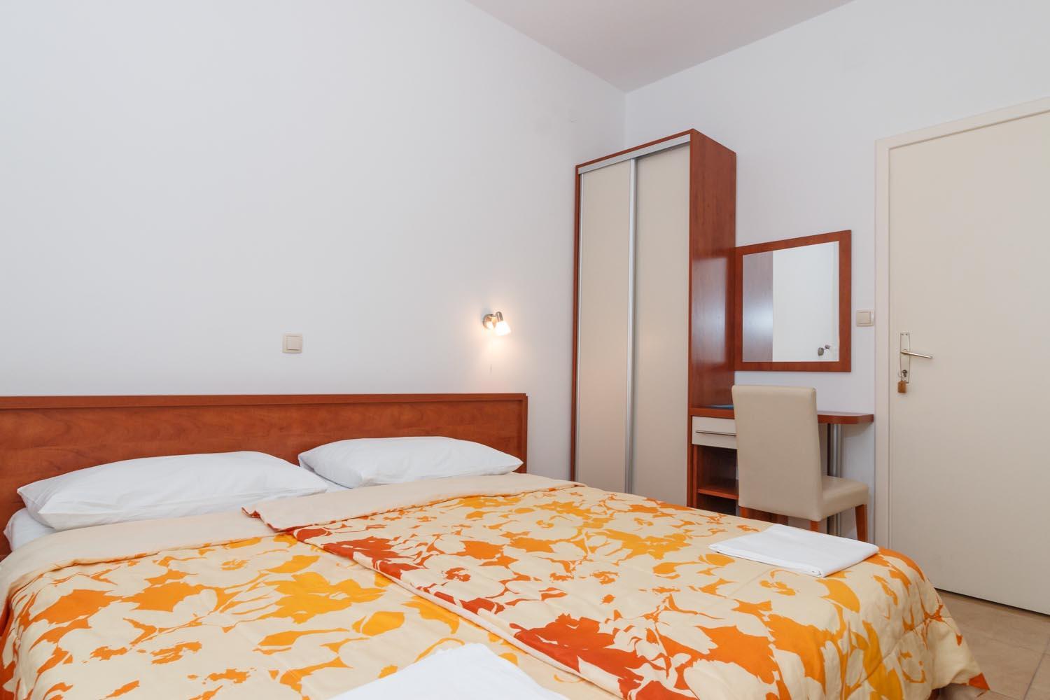 Double Room - Photo 3