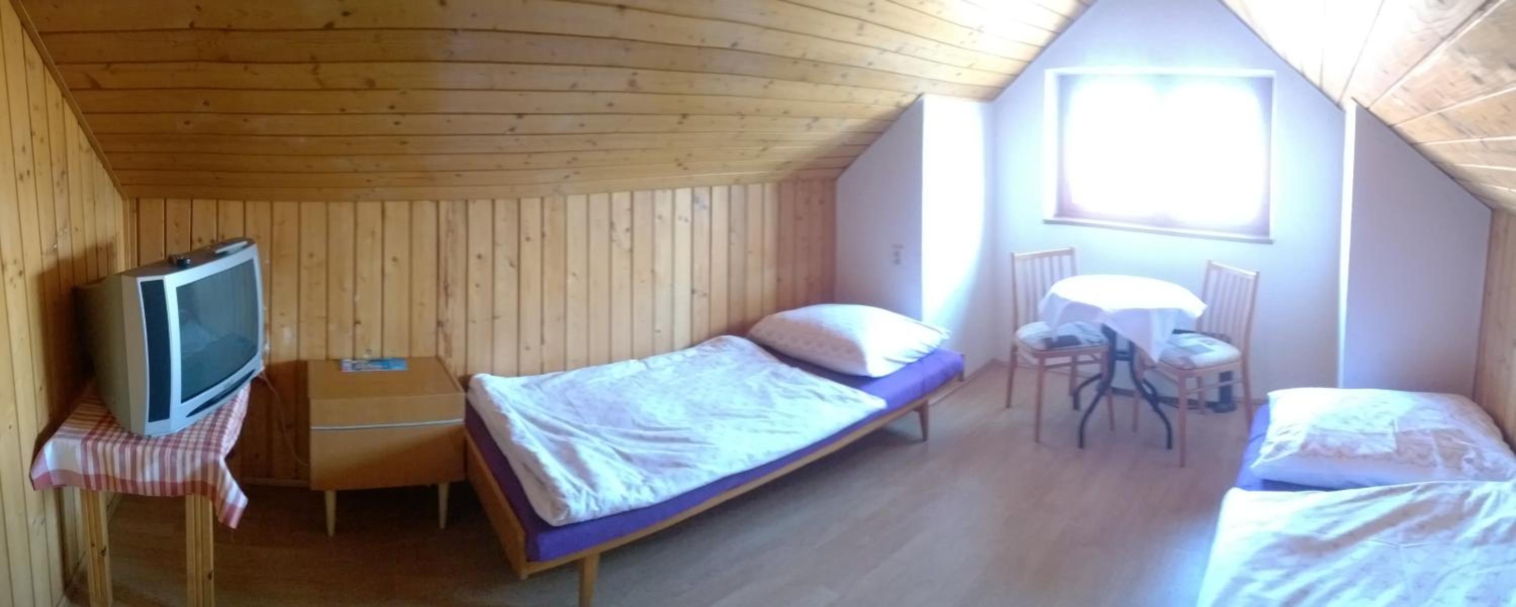 Double or Twin Room with Shared Bathroom photo 2