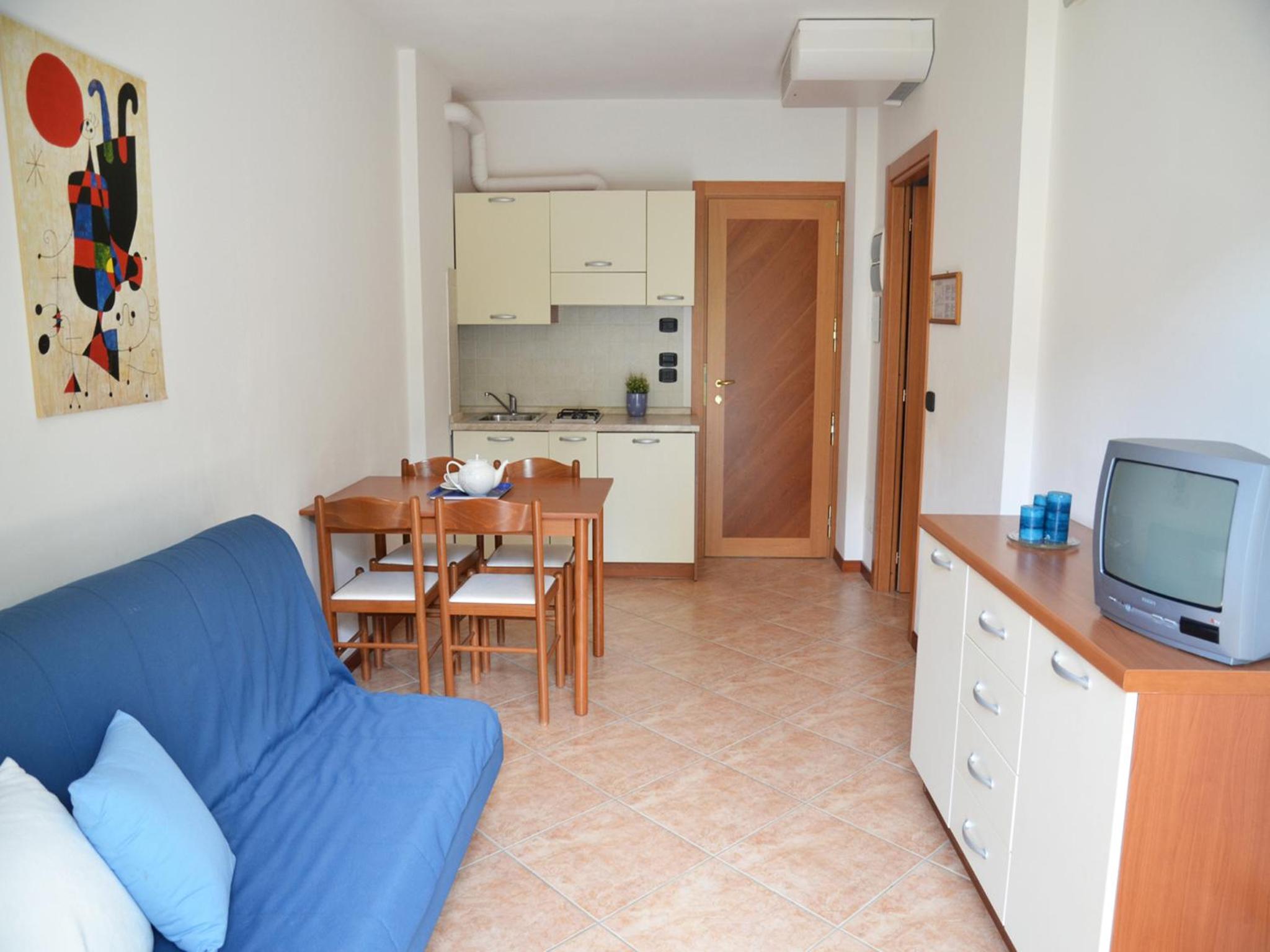 One-Bedroom Apartment - Photo 1