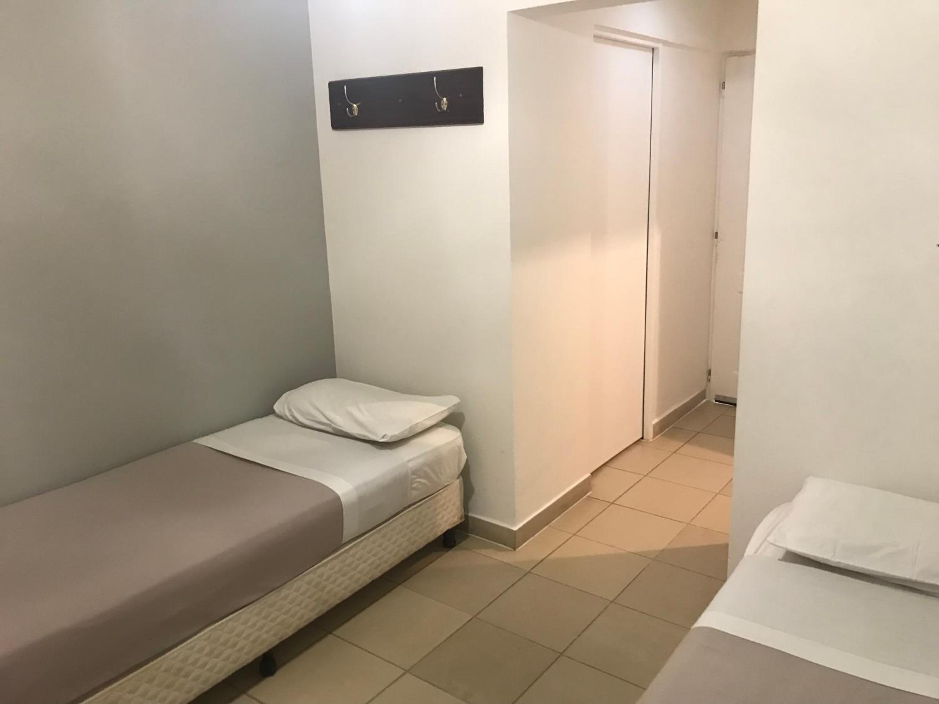 Small Twin Room photo 3