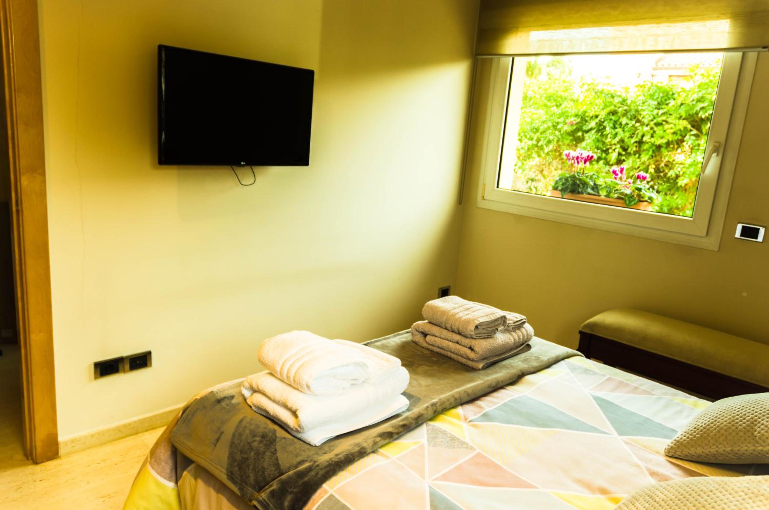 Double Room With Private Bathroom photo 2