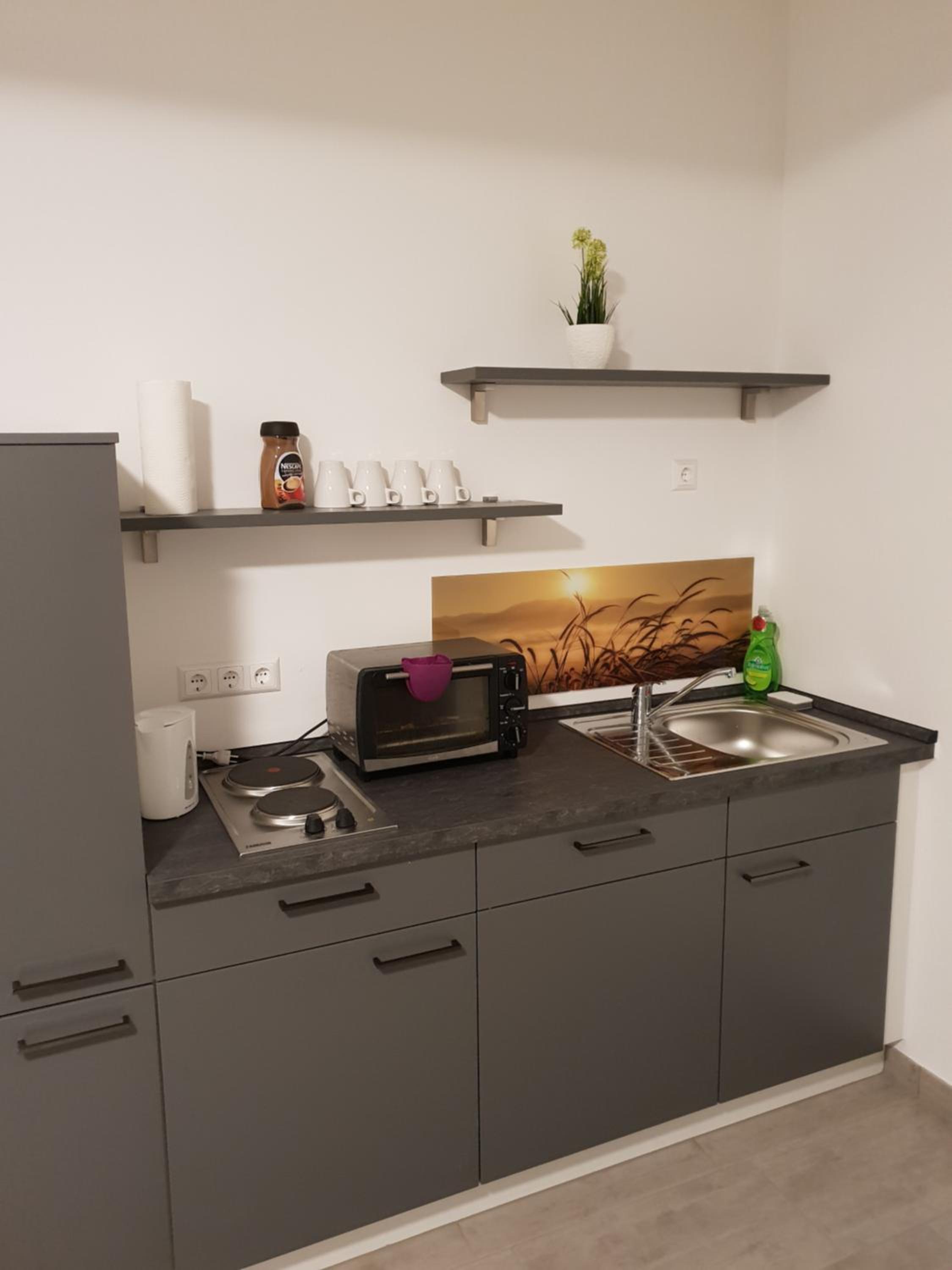 Apartment with Lake View - Photo 5