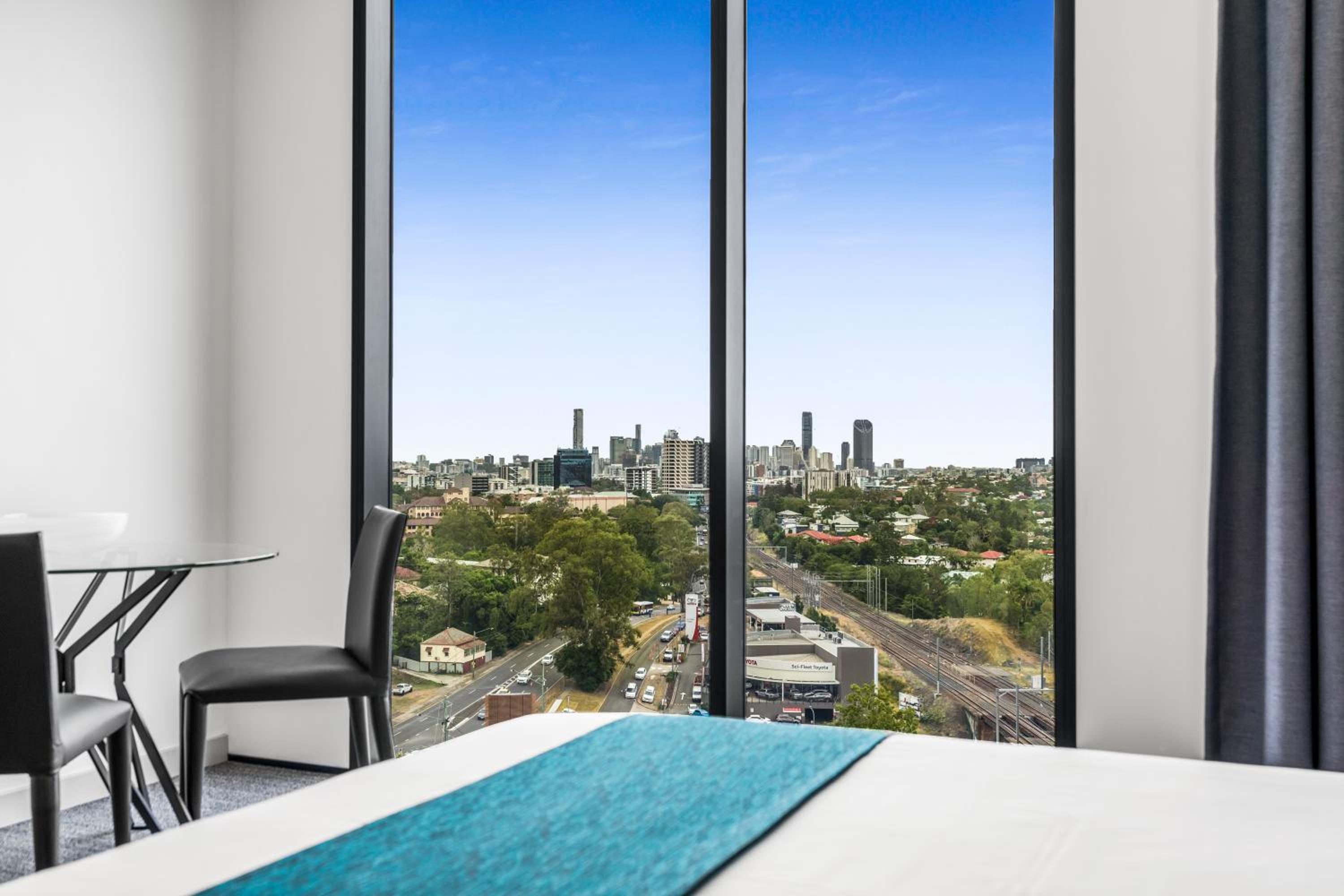 Studio Accessible City View - Photo 3