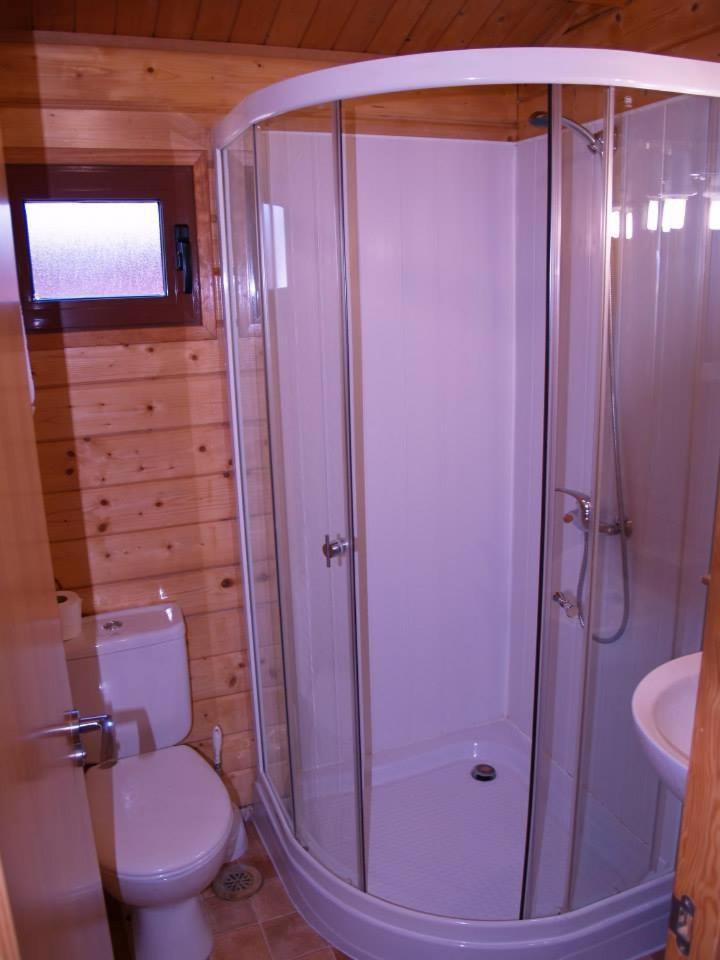 Bungalow (2 Adults) photo 2