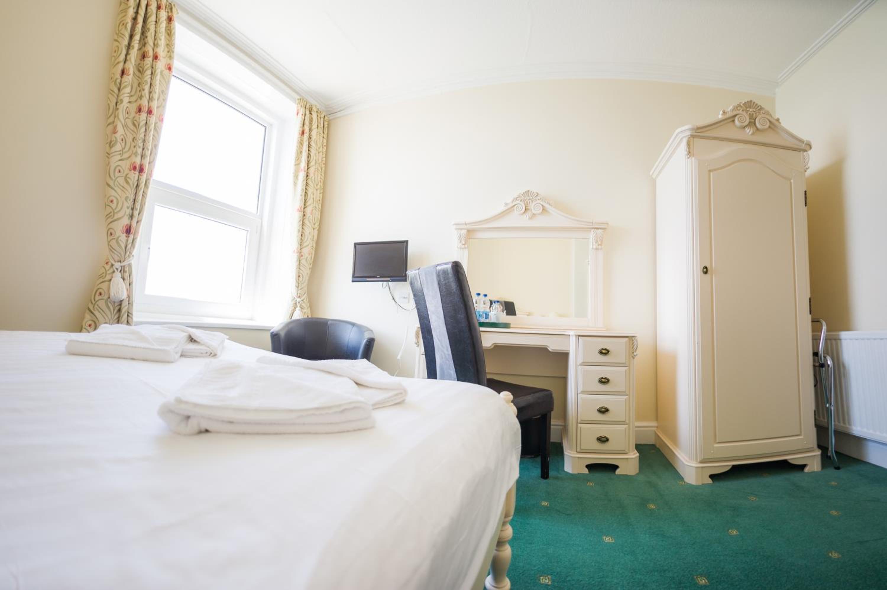 Single Room photo 2