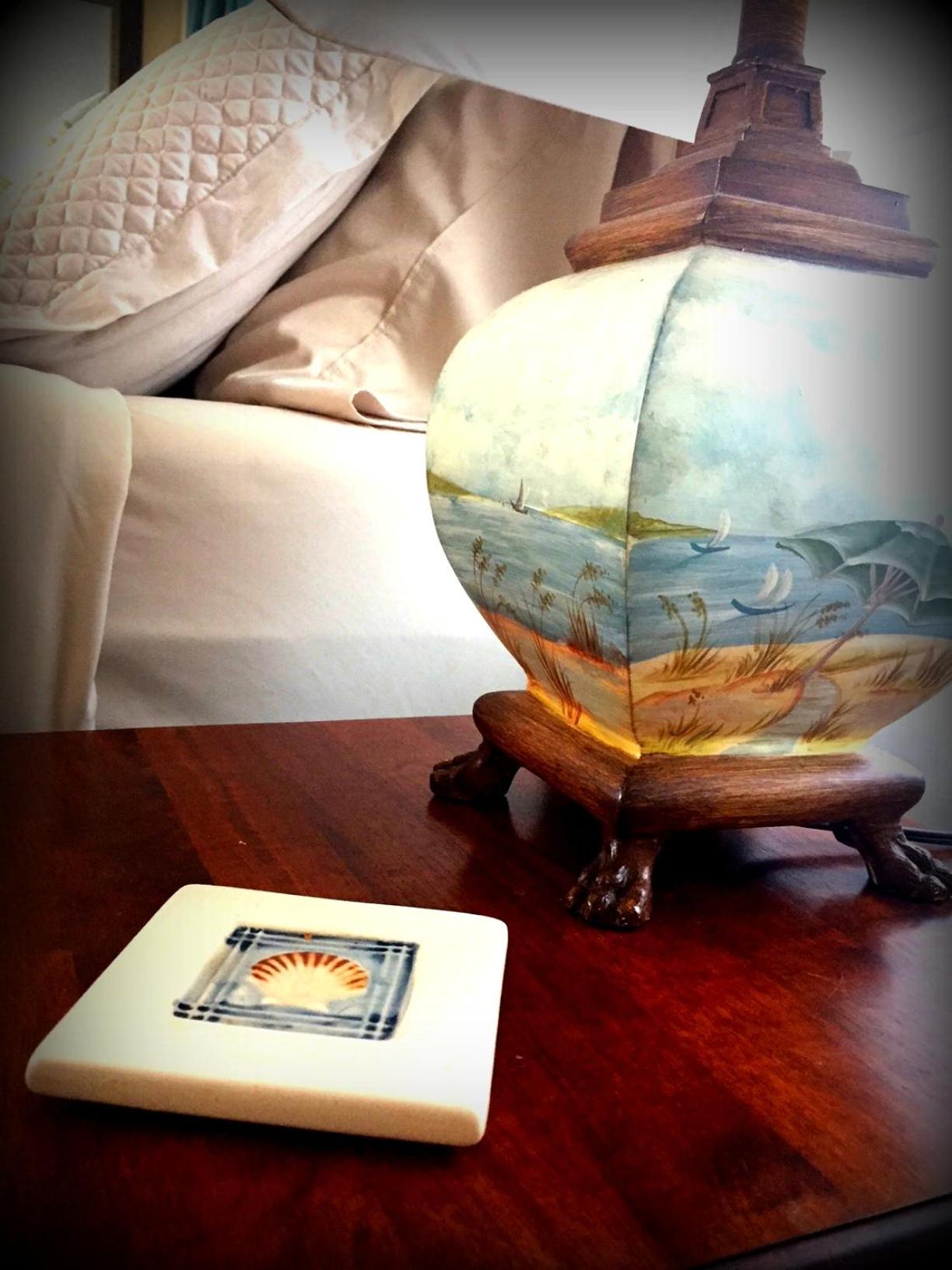 Queen Suite with Pool View photo 2