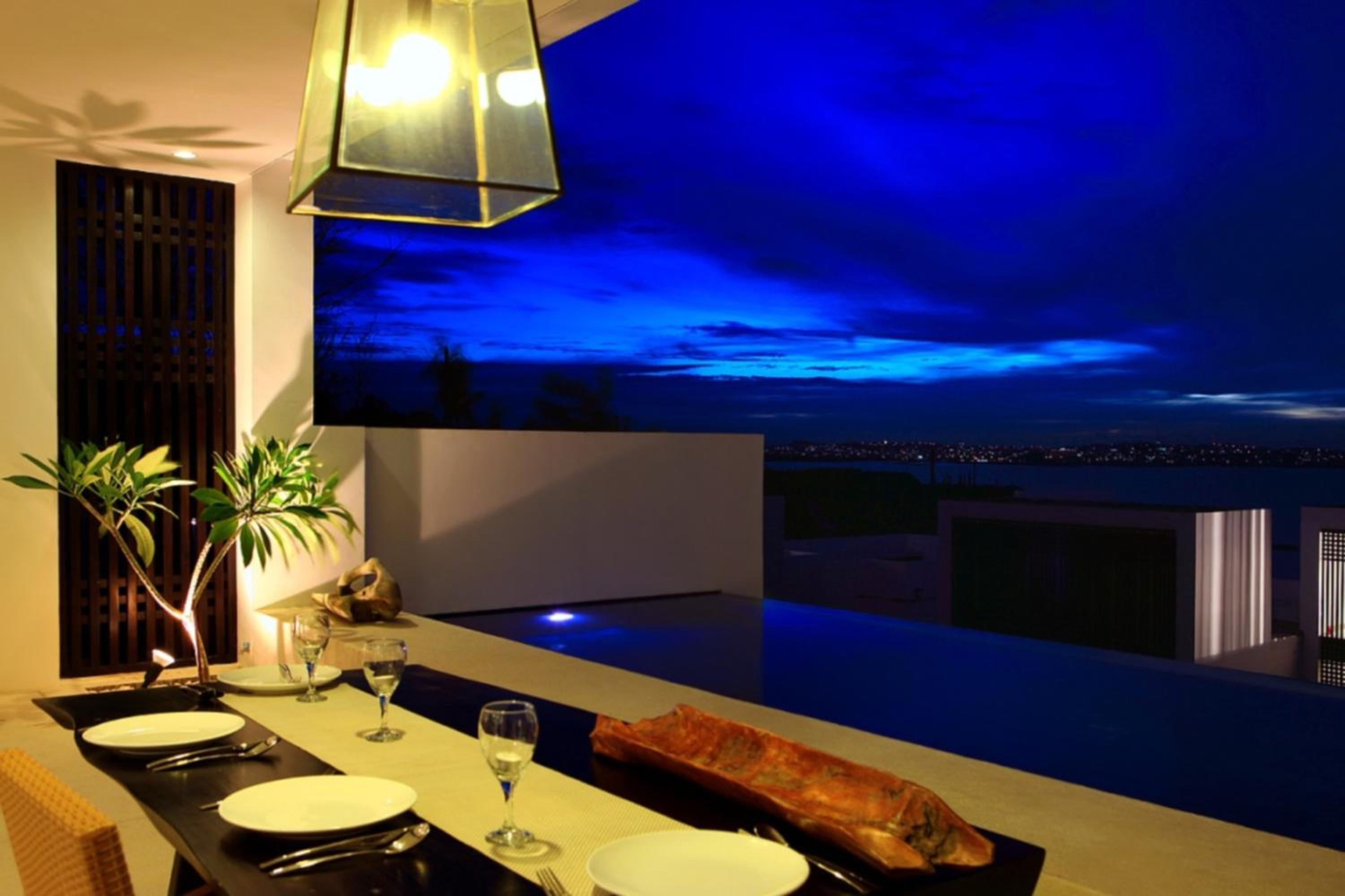 Deluxe Two-Bedroom Hilltop Villa - Photo 3