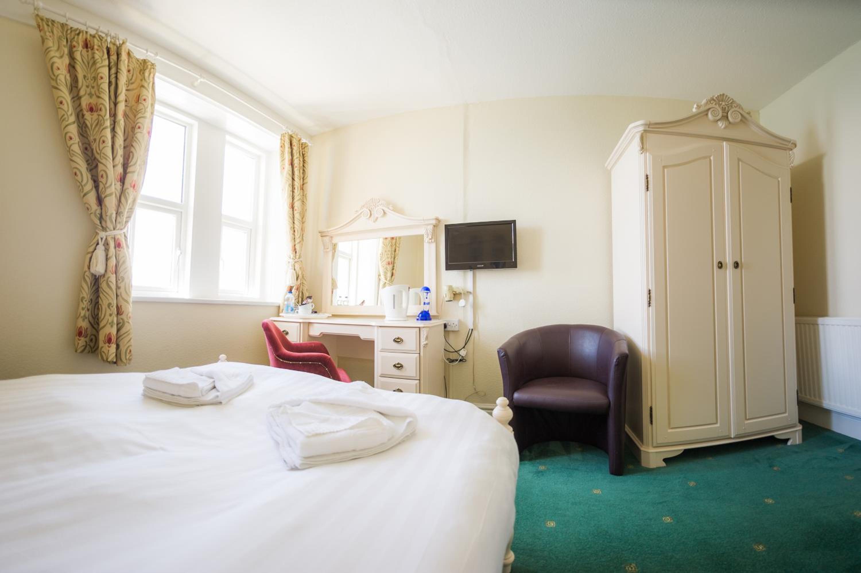 Compact Double Room