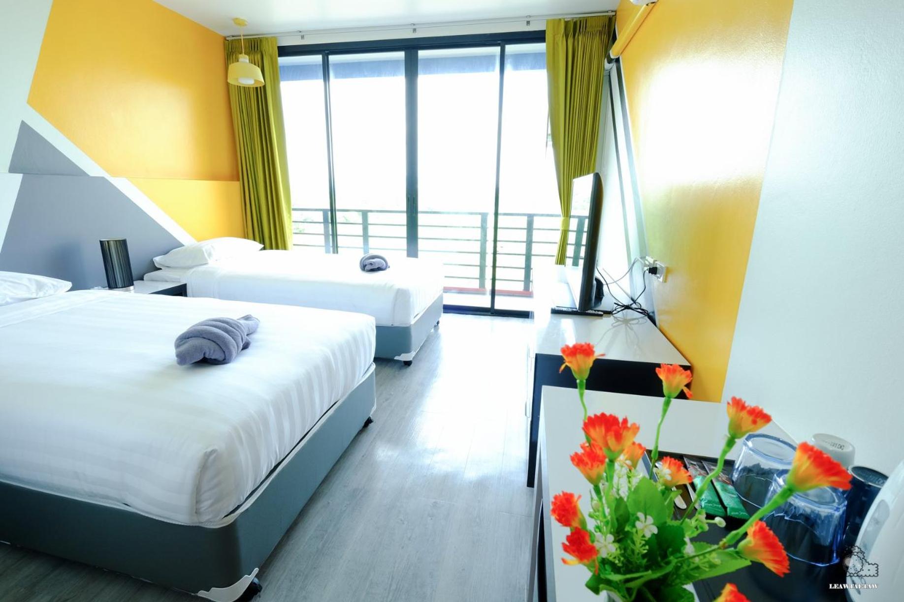 Standard Twin Room with Sea View photo 3