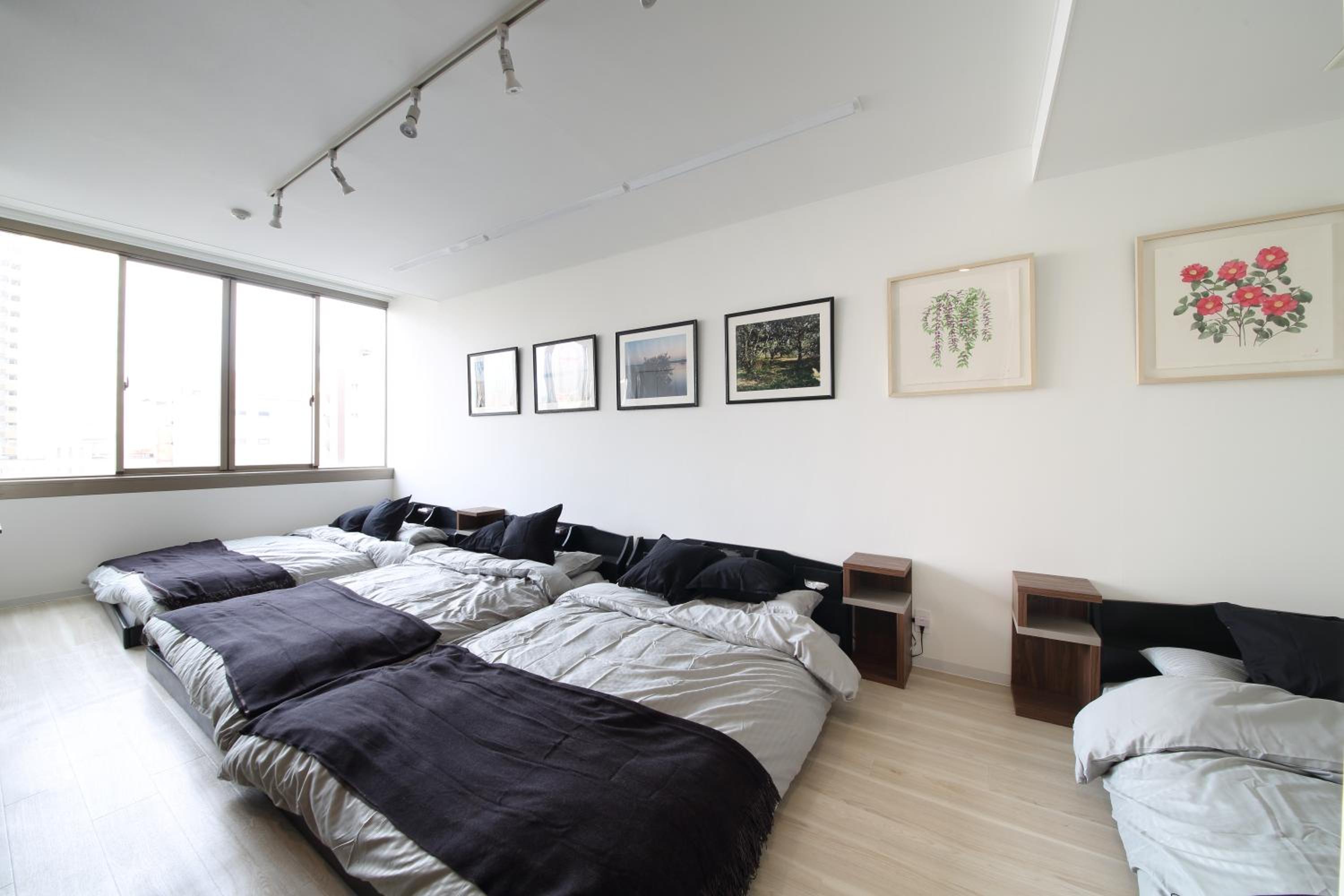 Apartment photo 1