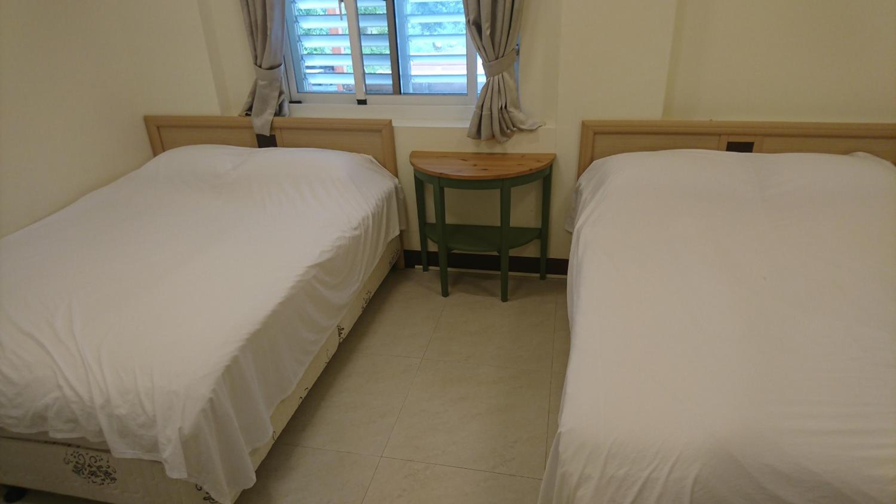 Quadruple Room - Photo 4
