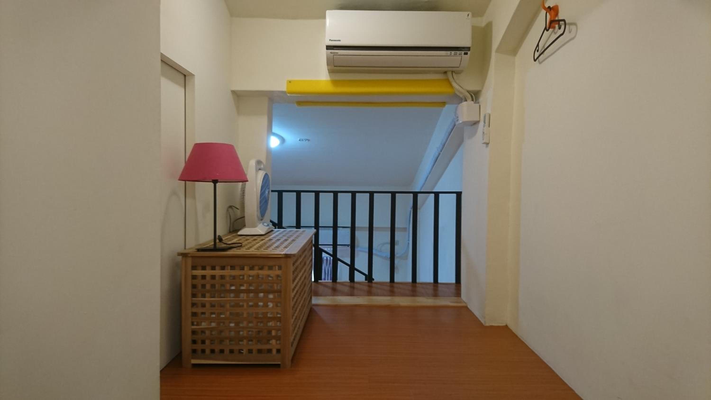 Family Room - Photo 11