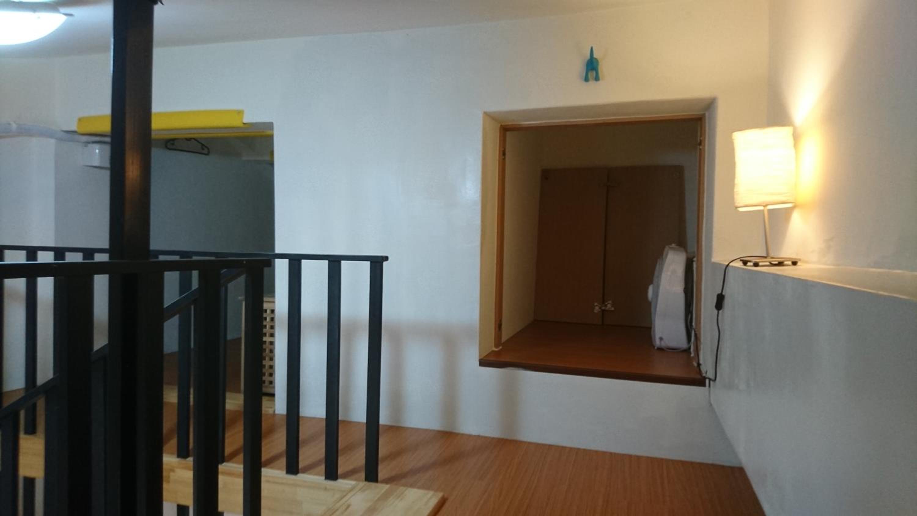 Family Room - Photo 2
