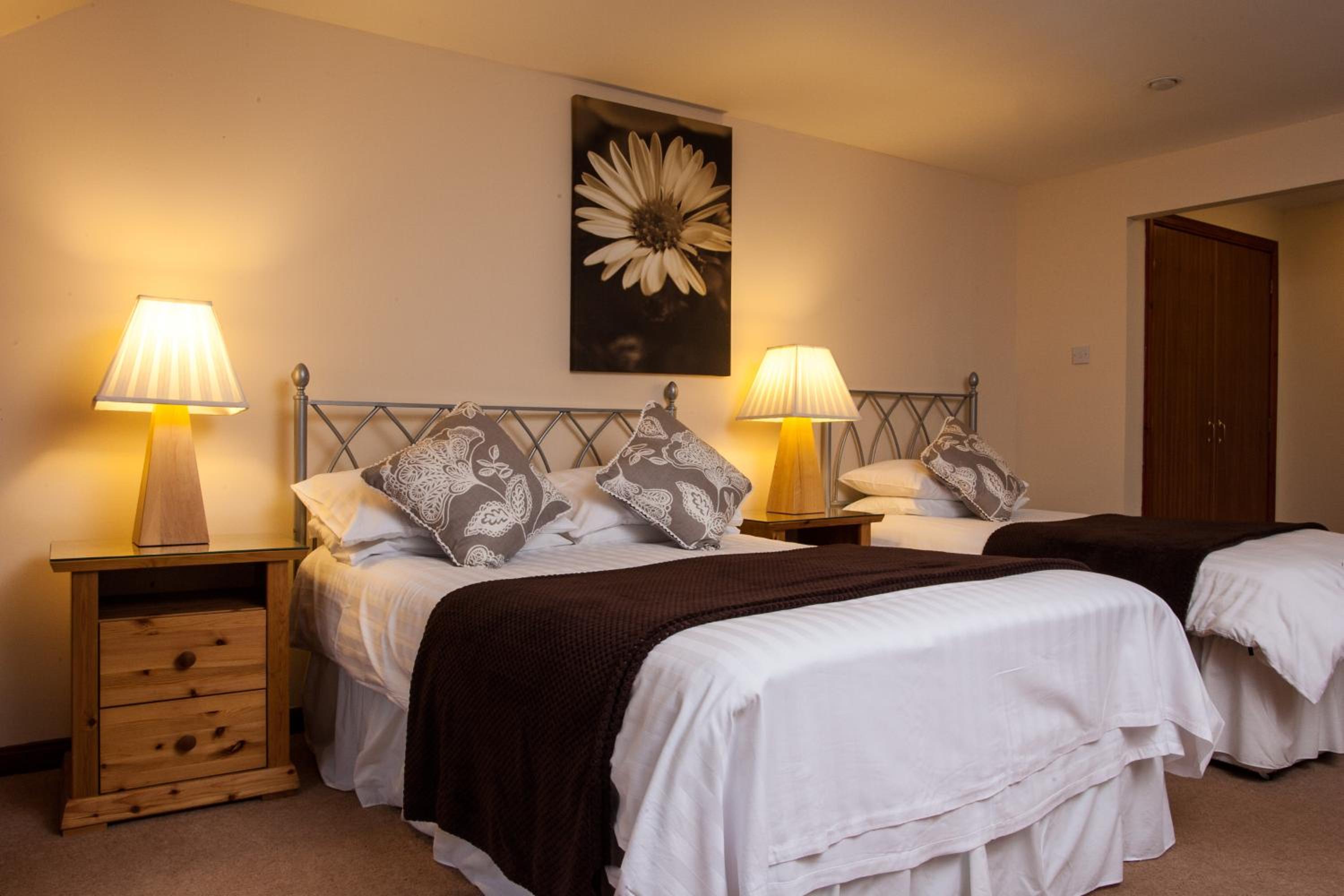 Large Double Room photo 3