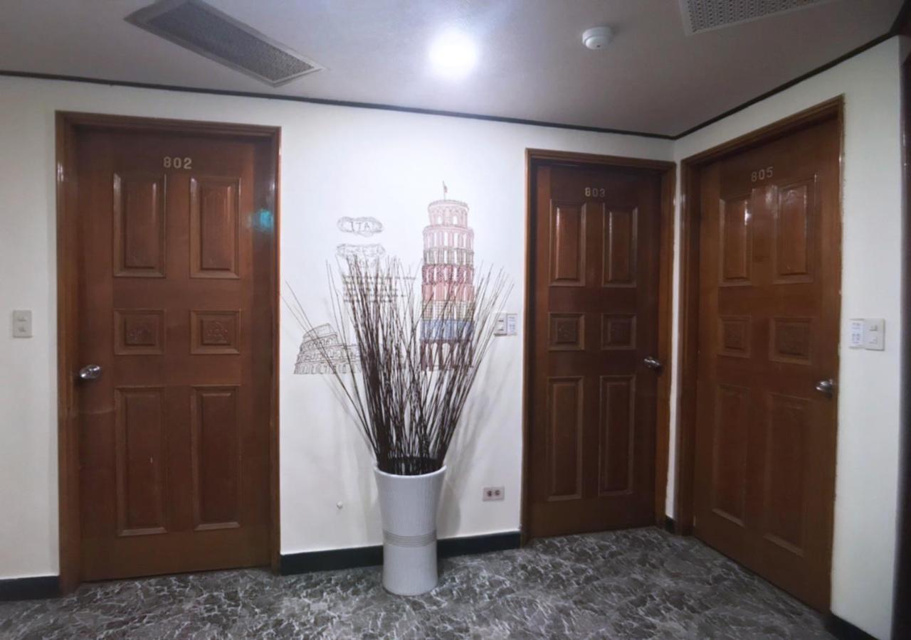 Economy Double Room - Photo 8