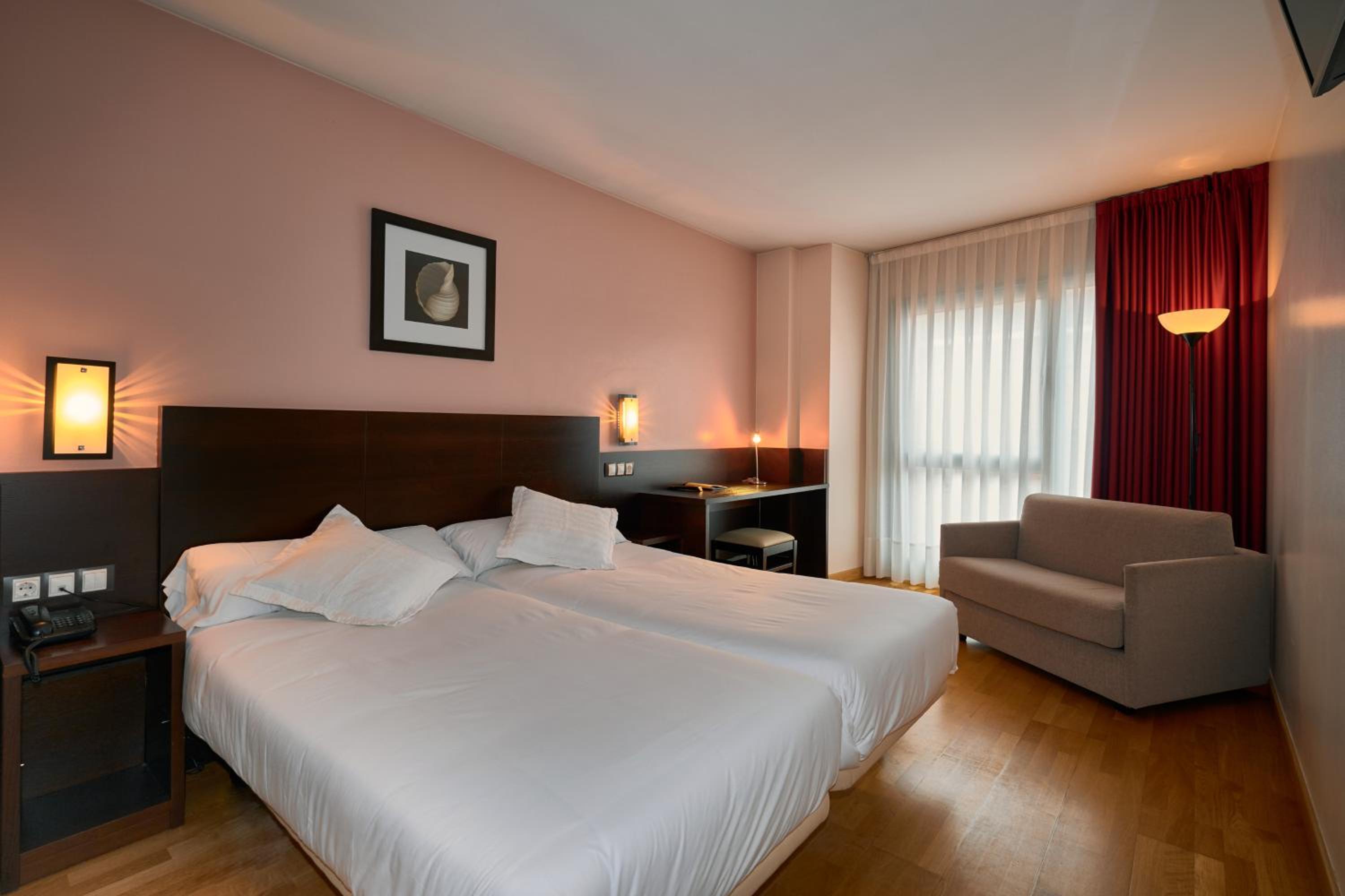 Habitación Doble o con Dos Camas con Cama Adicional
