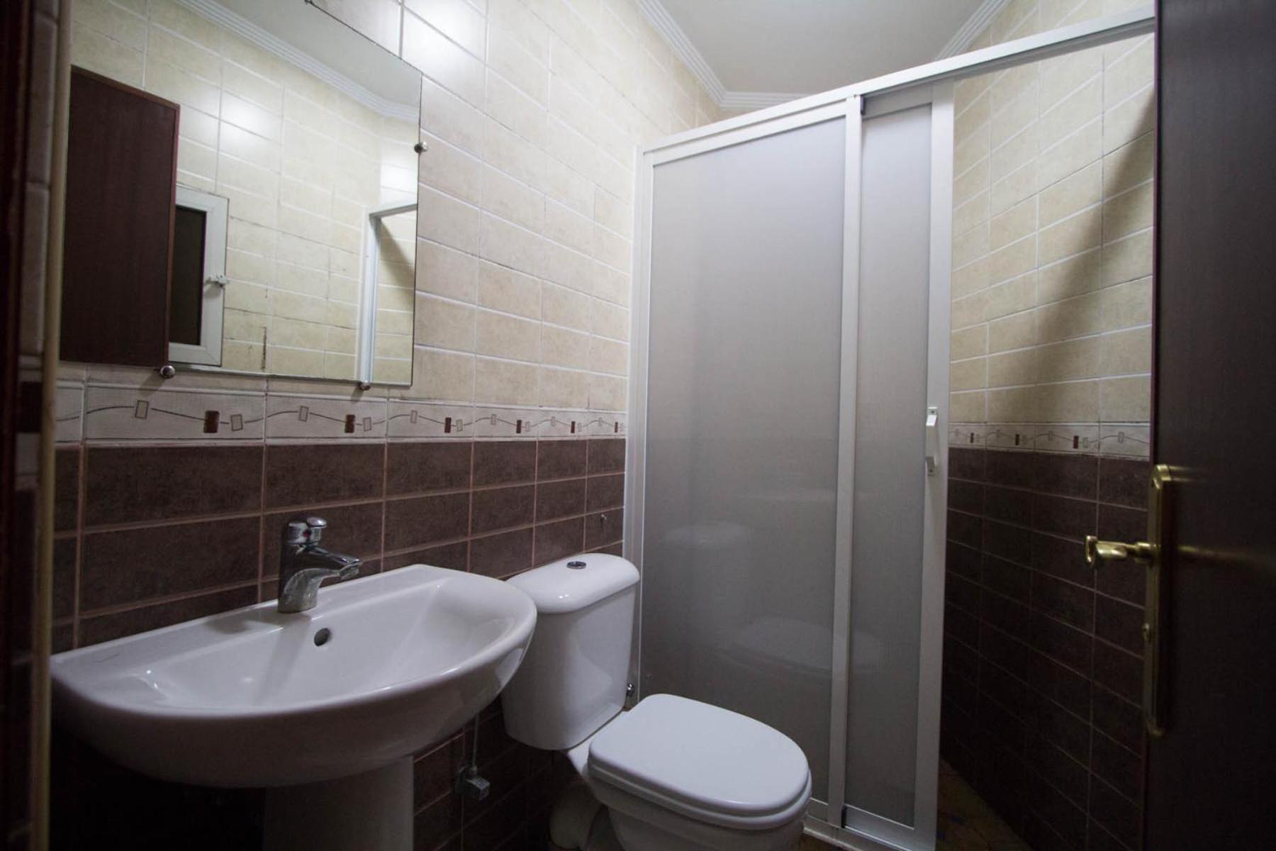 Standard Twin Room - Photo 4