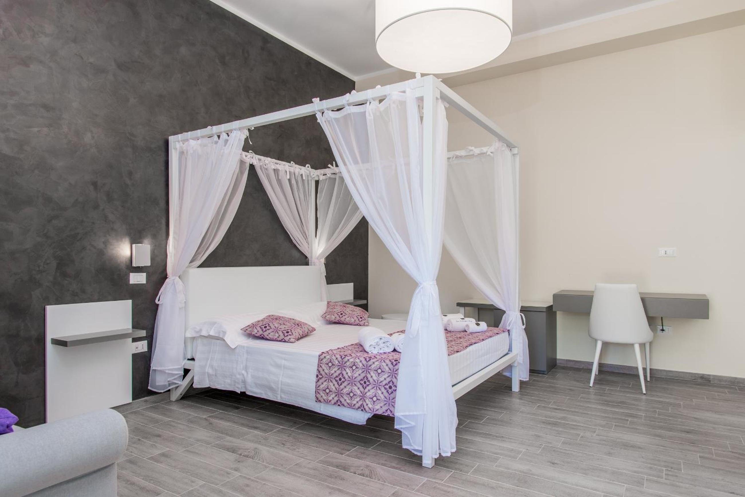 King Suite with Spa Bath