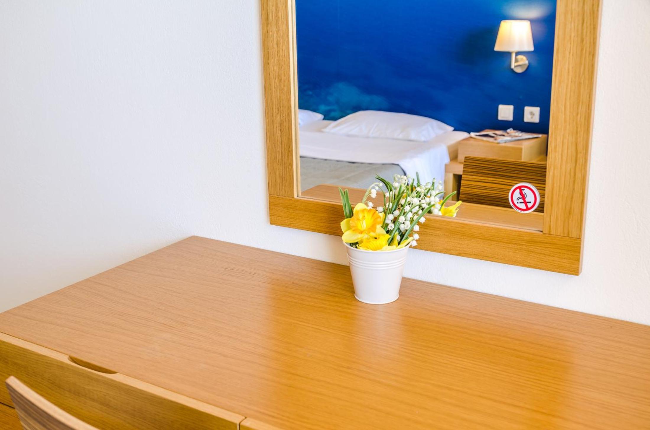 Suite - Photo 10
