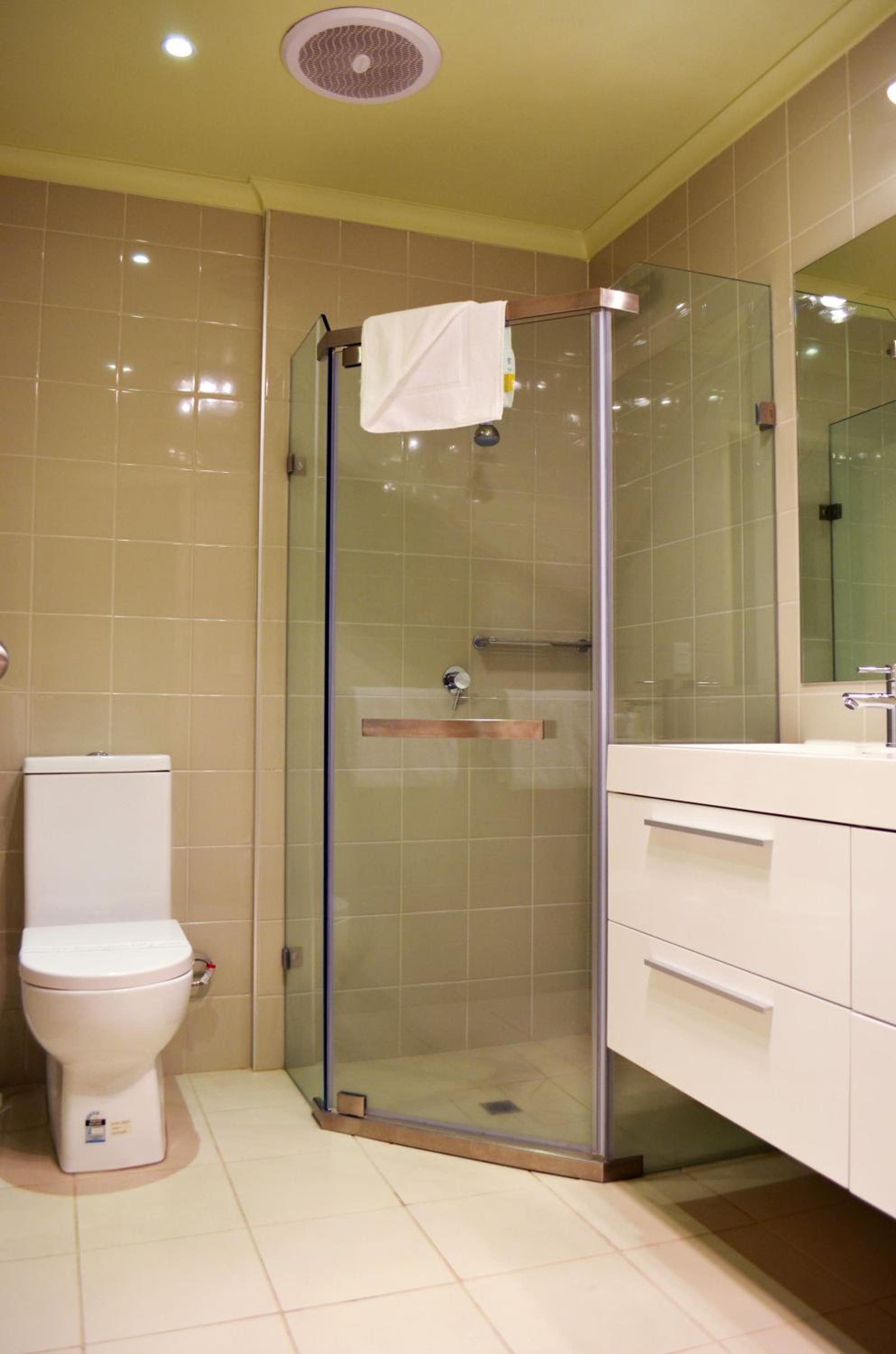 Two-Bedroom Apartment - Photo 7