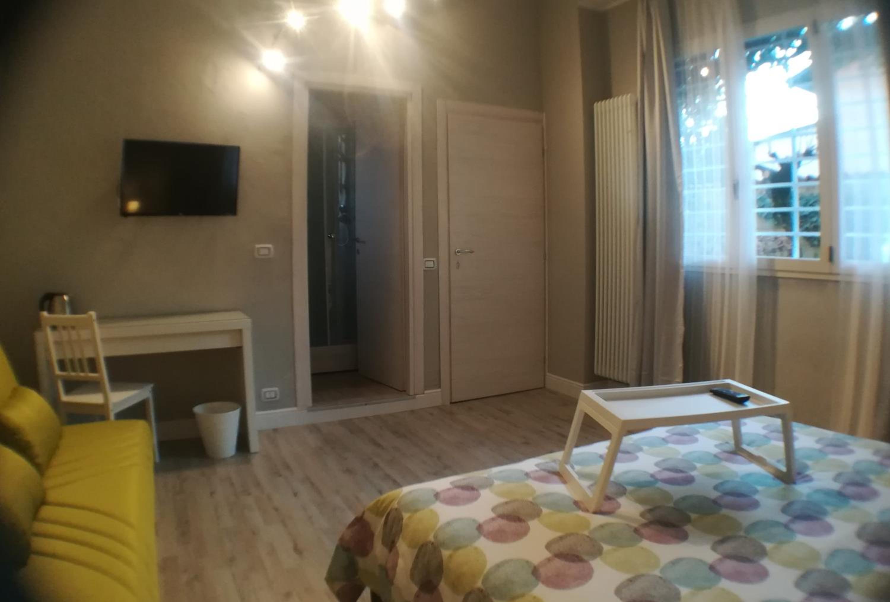 Triple Room with Private Bathroom - Photo 6