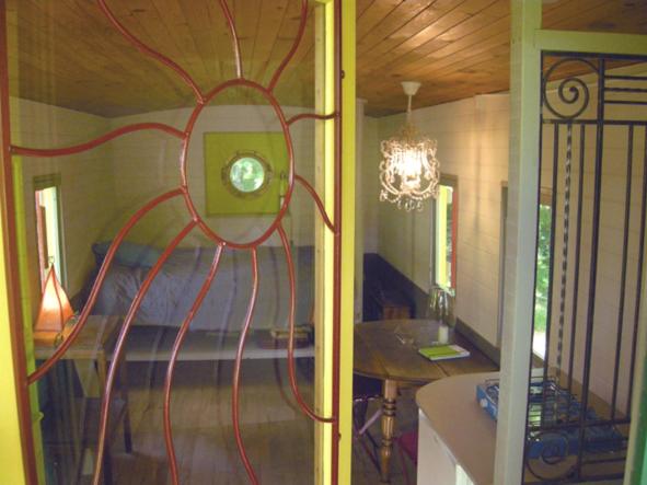 Mobile Home photo 3