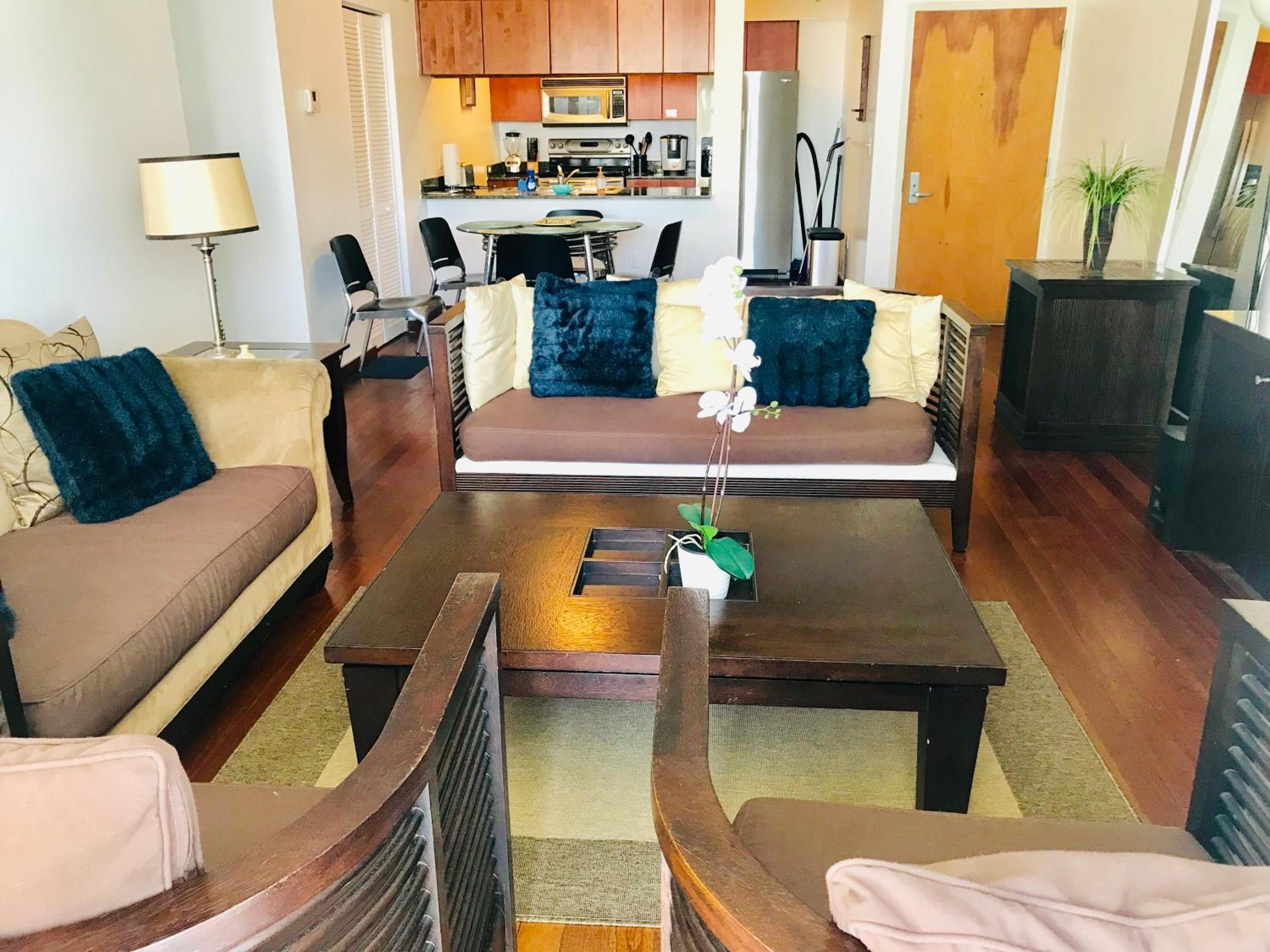 Three-Bedroom Apartment photo 1