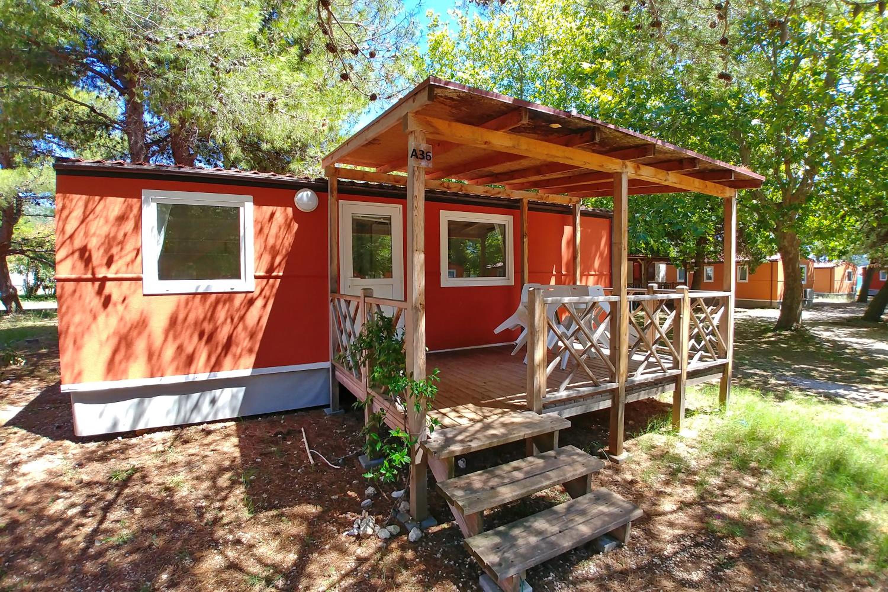 Superior Two-bedroom Mobile Home - Photo 2