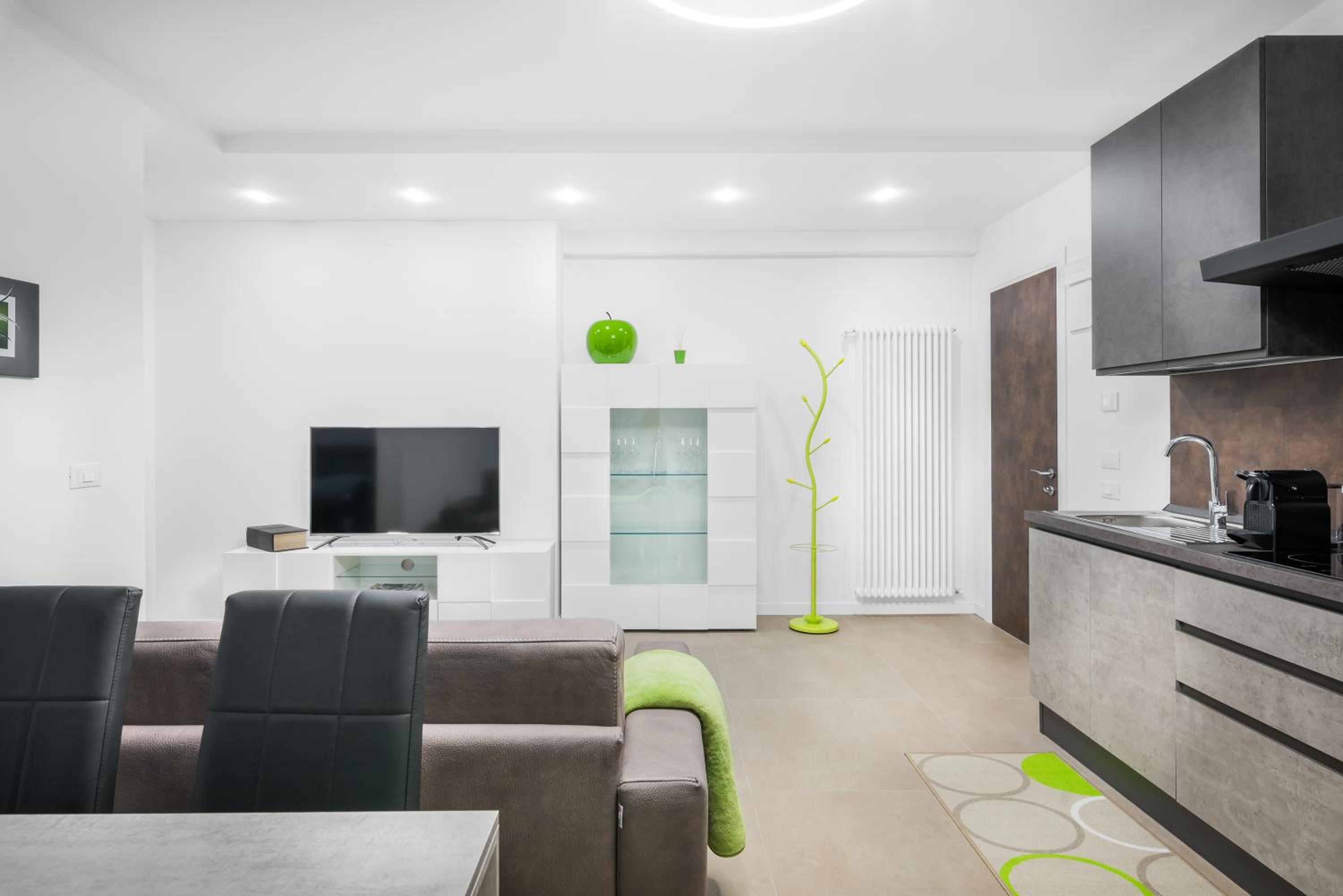 Deluxe Apartment