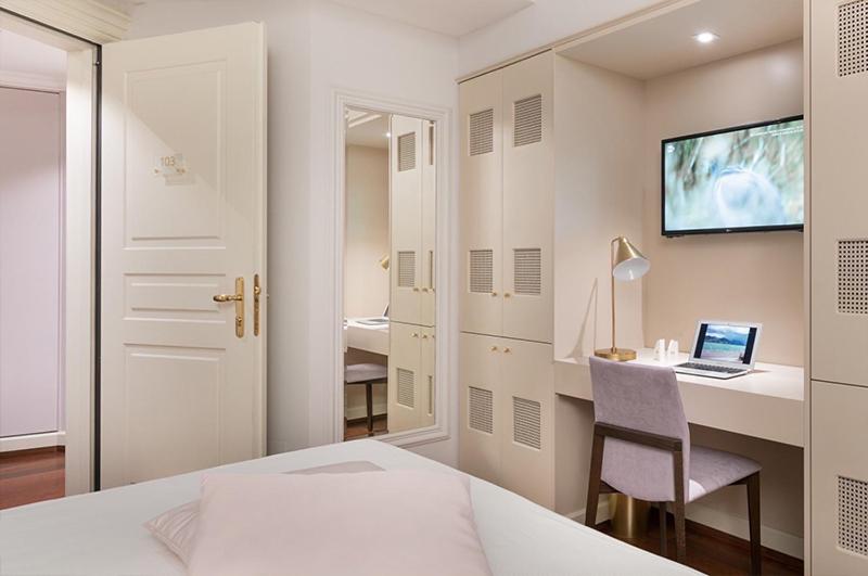 Single Room