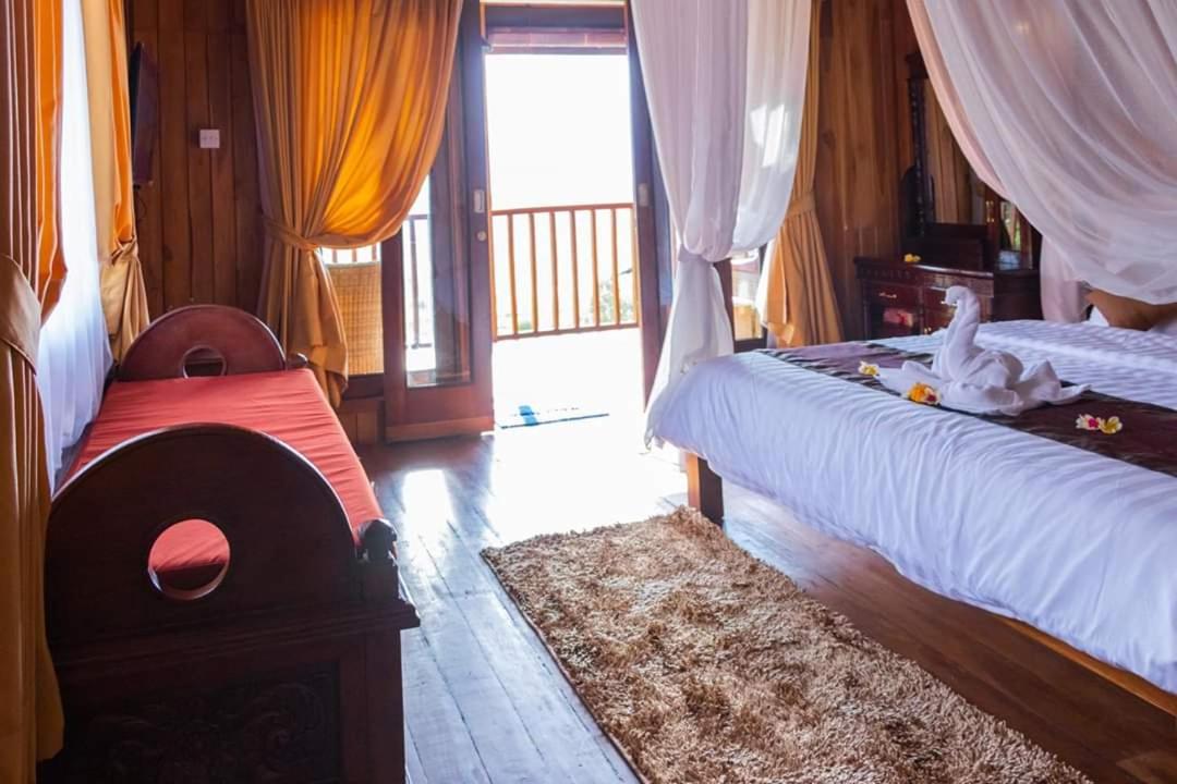 Deluxe Suite - Photo 11