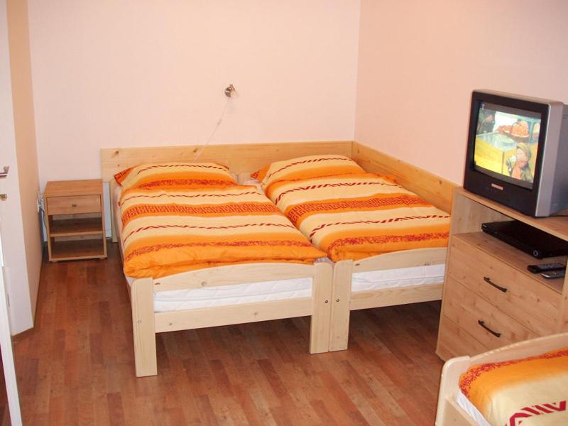 Studio Apartment photo 1
