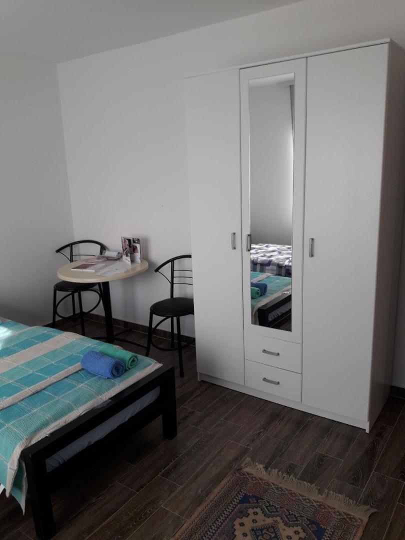 Triple Room with Bathroom photo 3