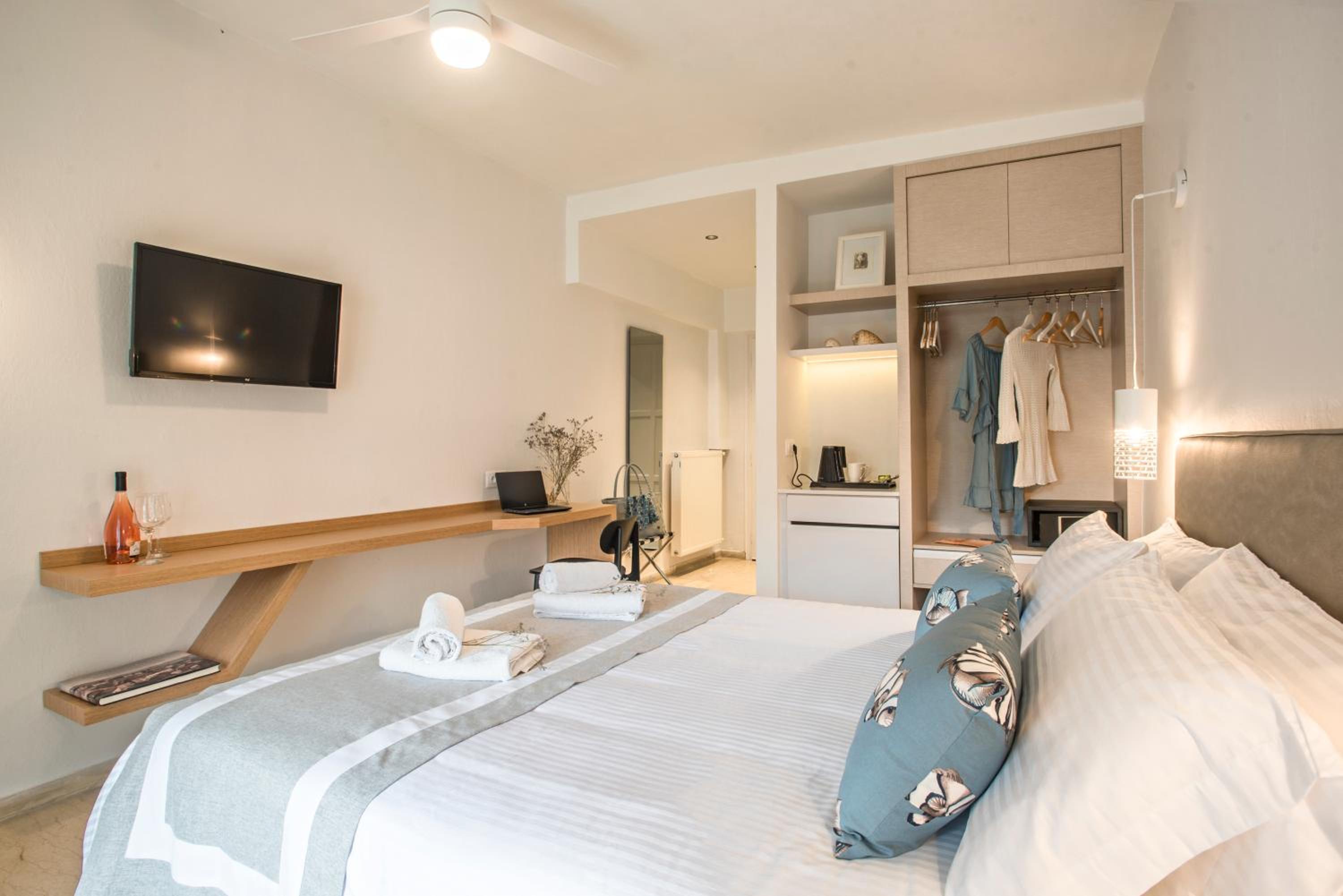 Superior Double Room - Photo 3