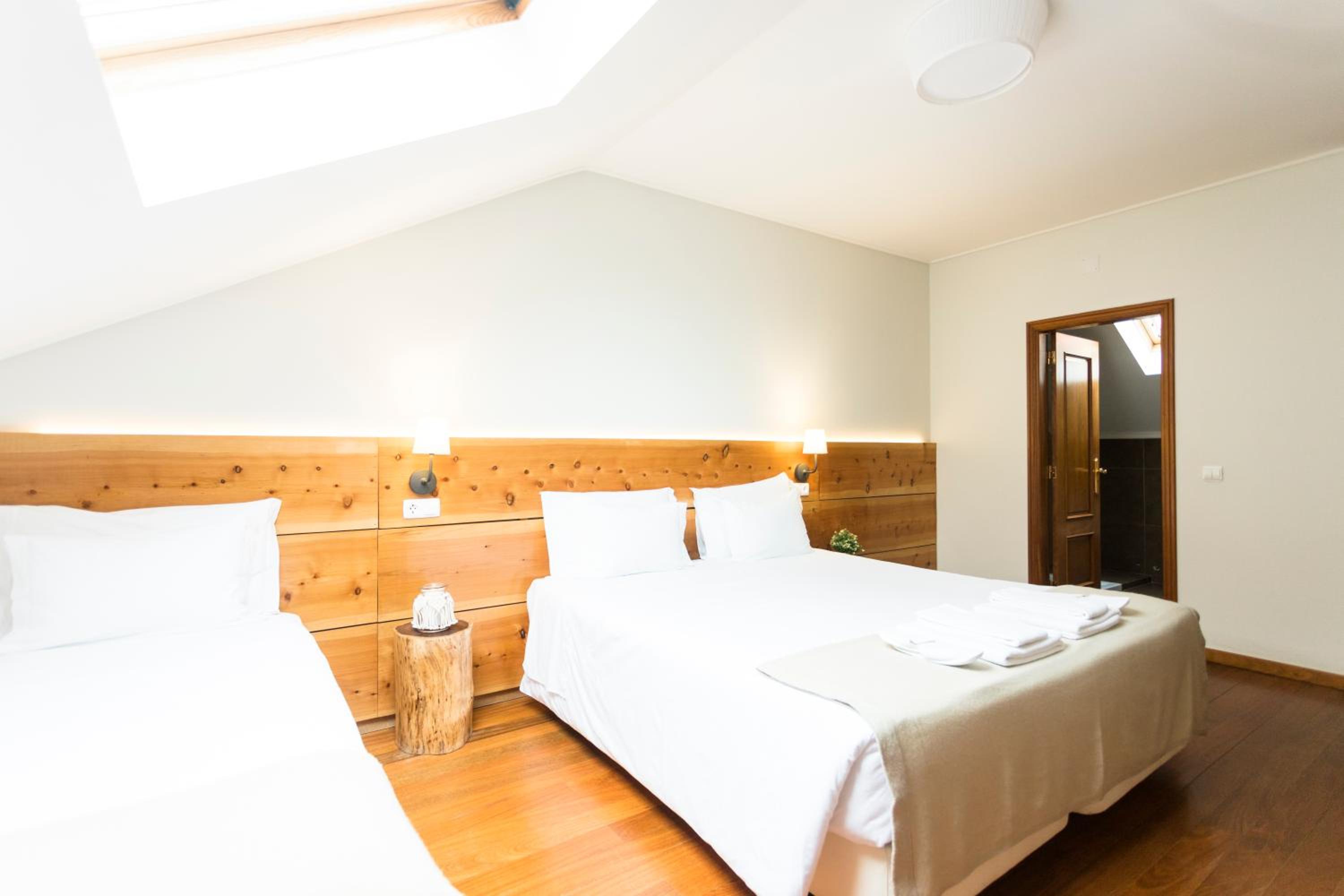 Triple Room with Private Bathroom photo 2