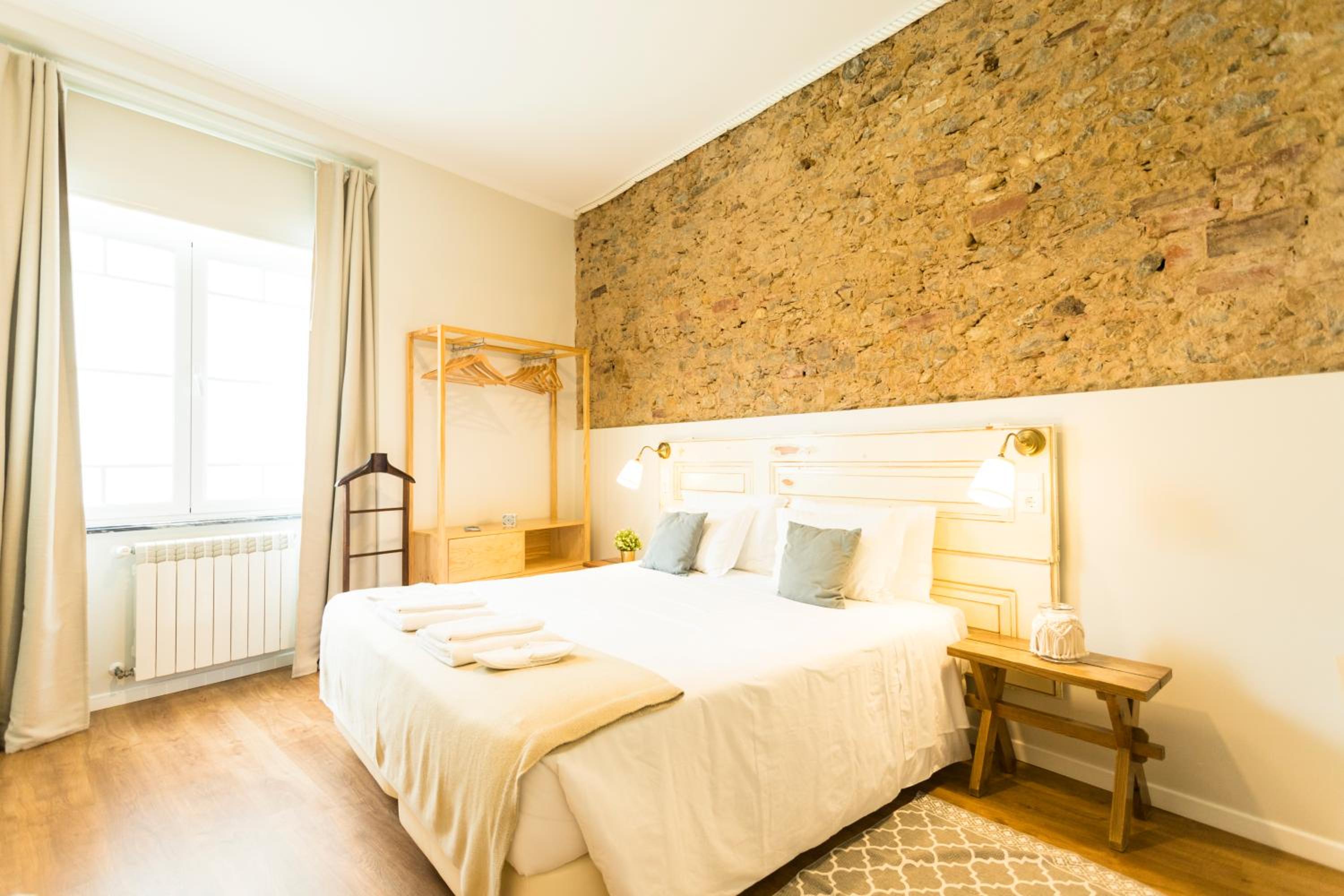 Doppel- oder Zweibettzimmer mit eigenem Bad