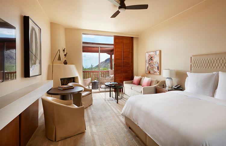 Vista Casita Room king bed - Photo 1