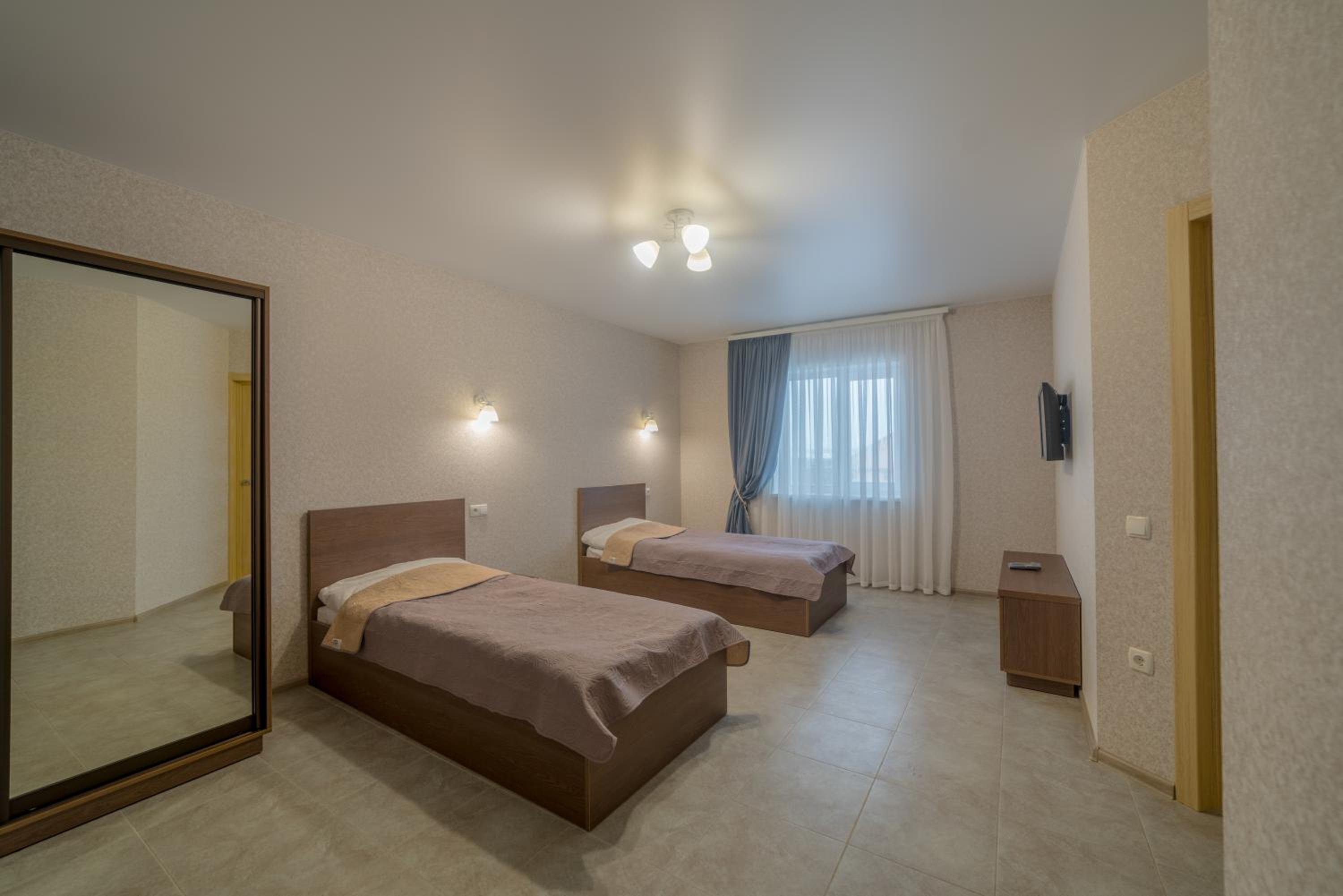 Large Twin Room photo 3