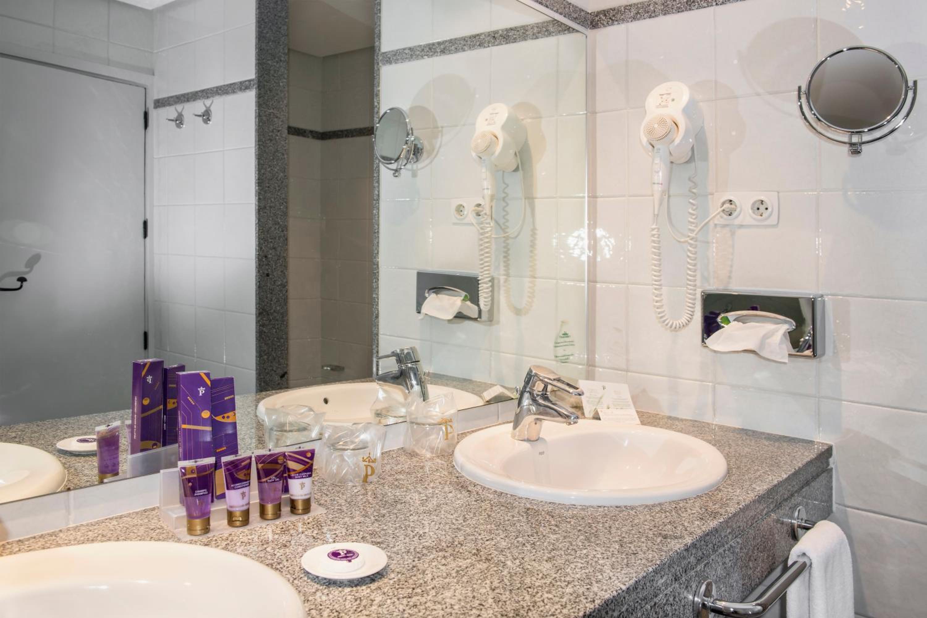 Superior Double Room - Photo 6