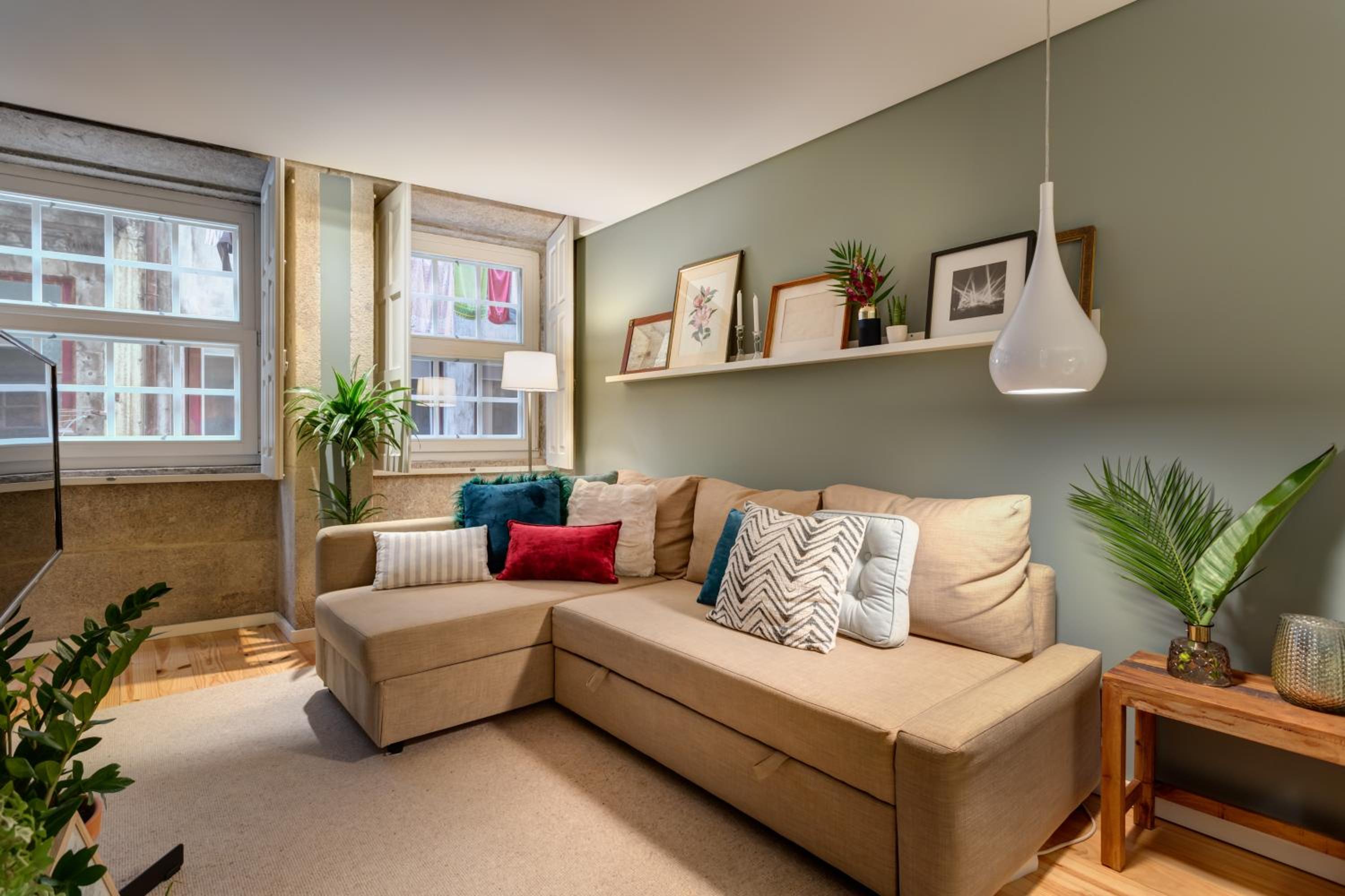 One-Bedroom Apartment - Photo 6