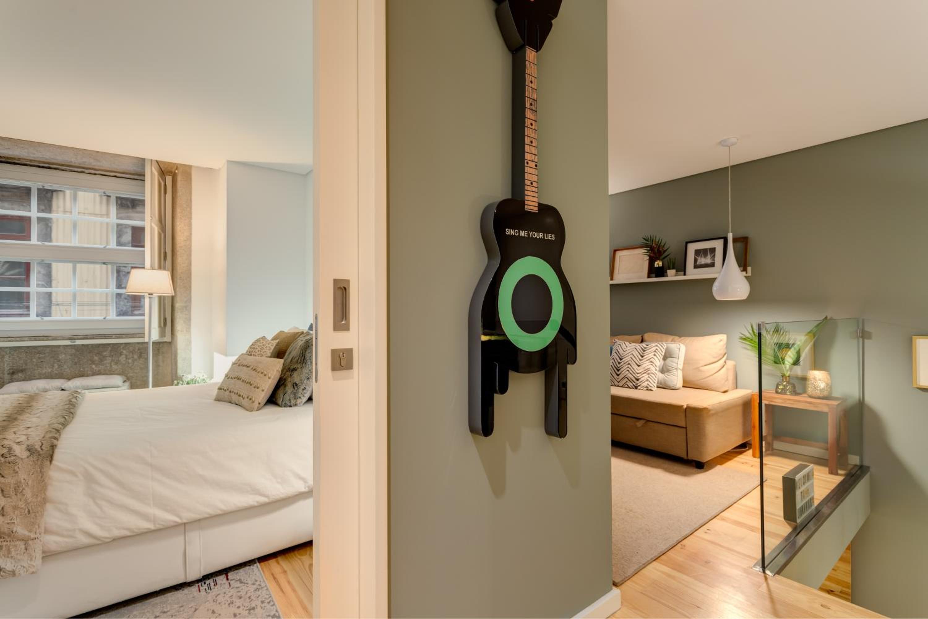 One-Bedroom Apartment - Photo 32