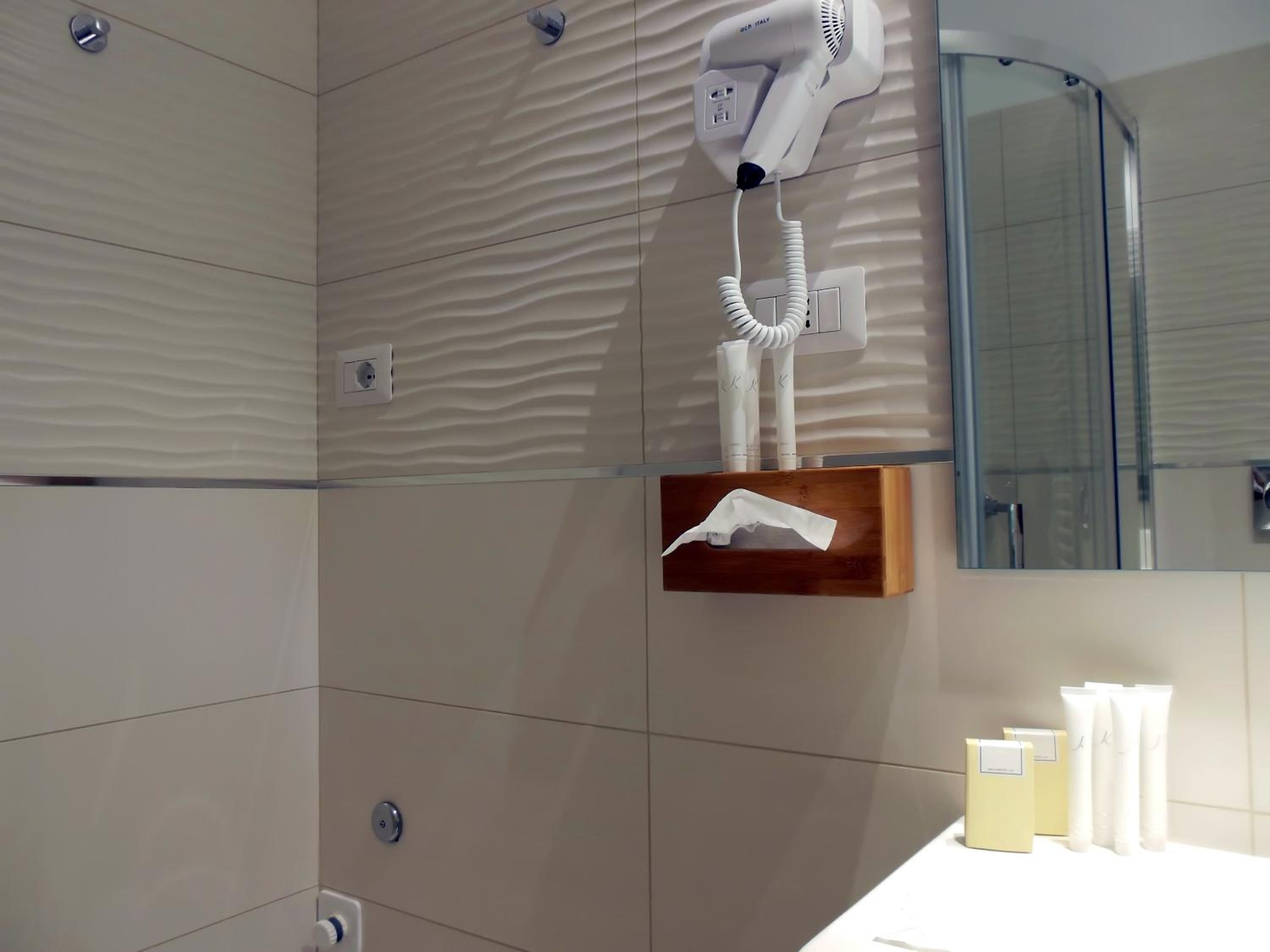 Superior Triple Room - Photo 14