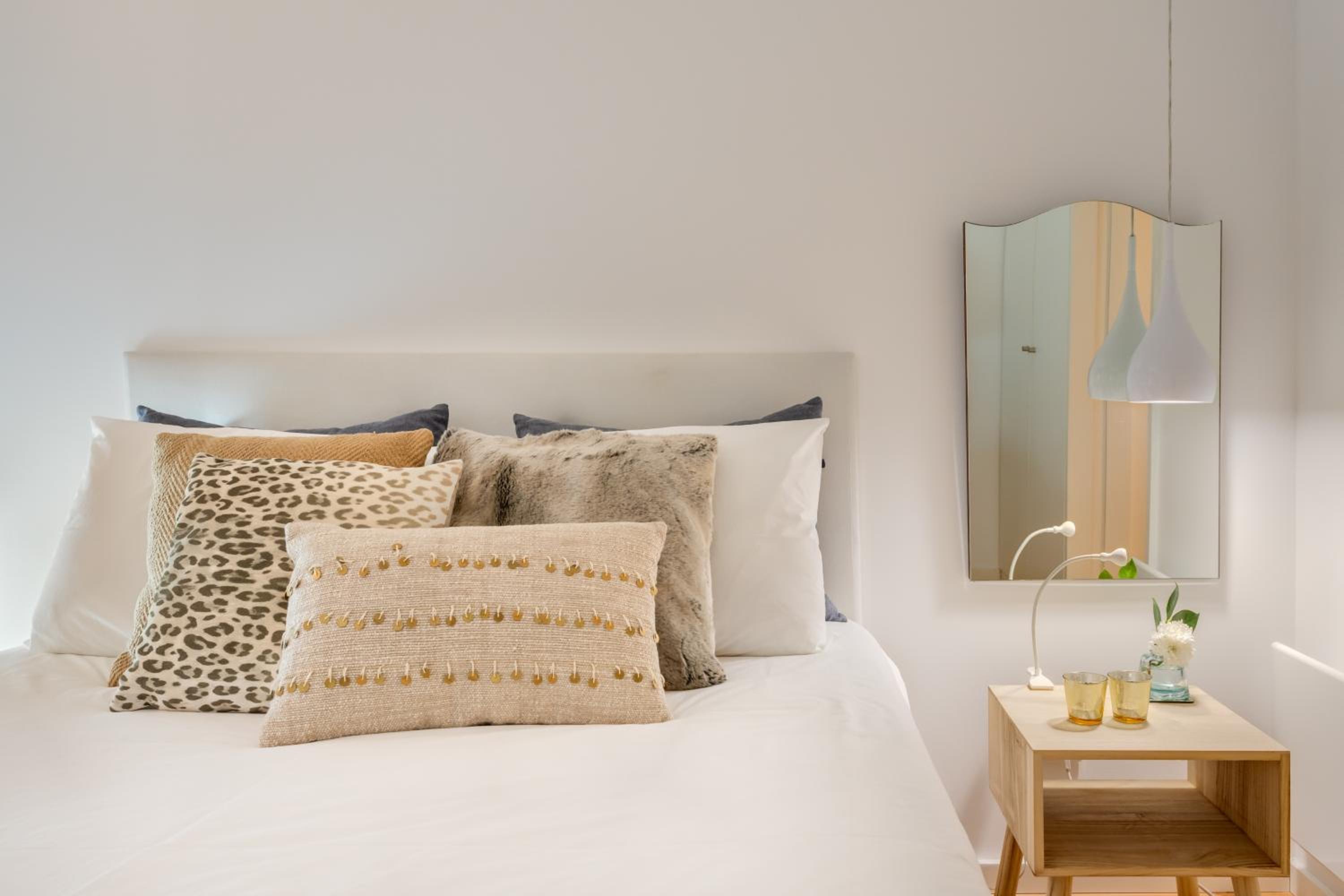 One-Bedroom Apartment - Photo 9
